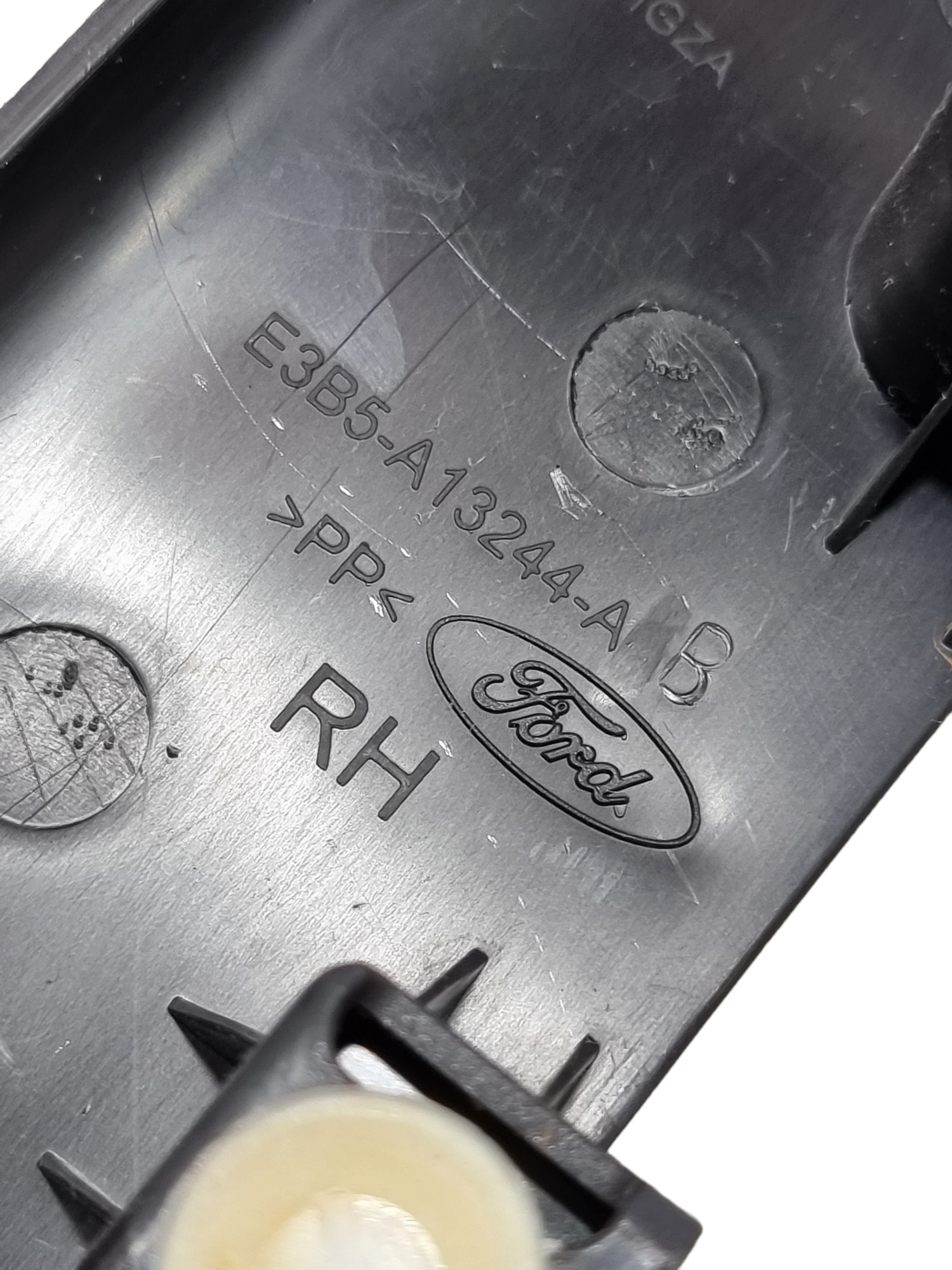 Acabamento Soleira Direita Ford Ka Se 2017 E3b5a13244 3