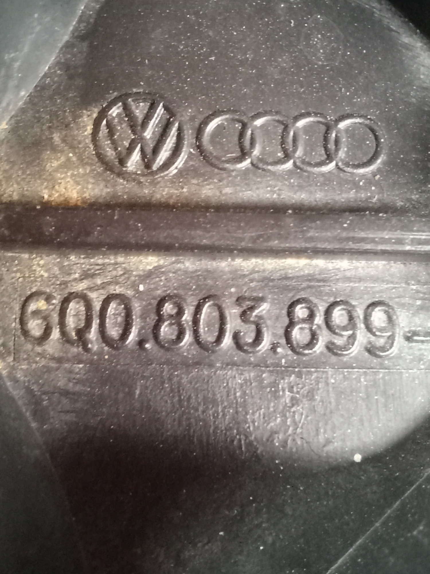Trava De Estepe Vw Crossfox 2011 6q0803899 3