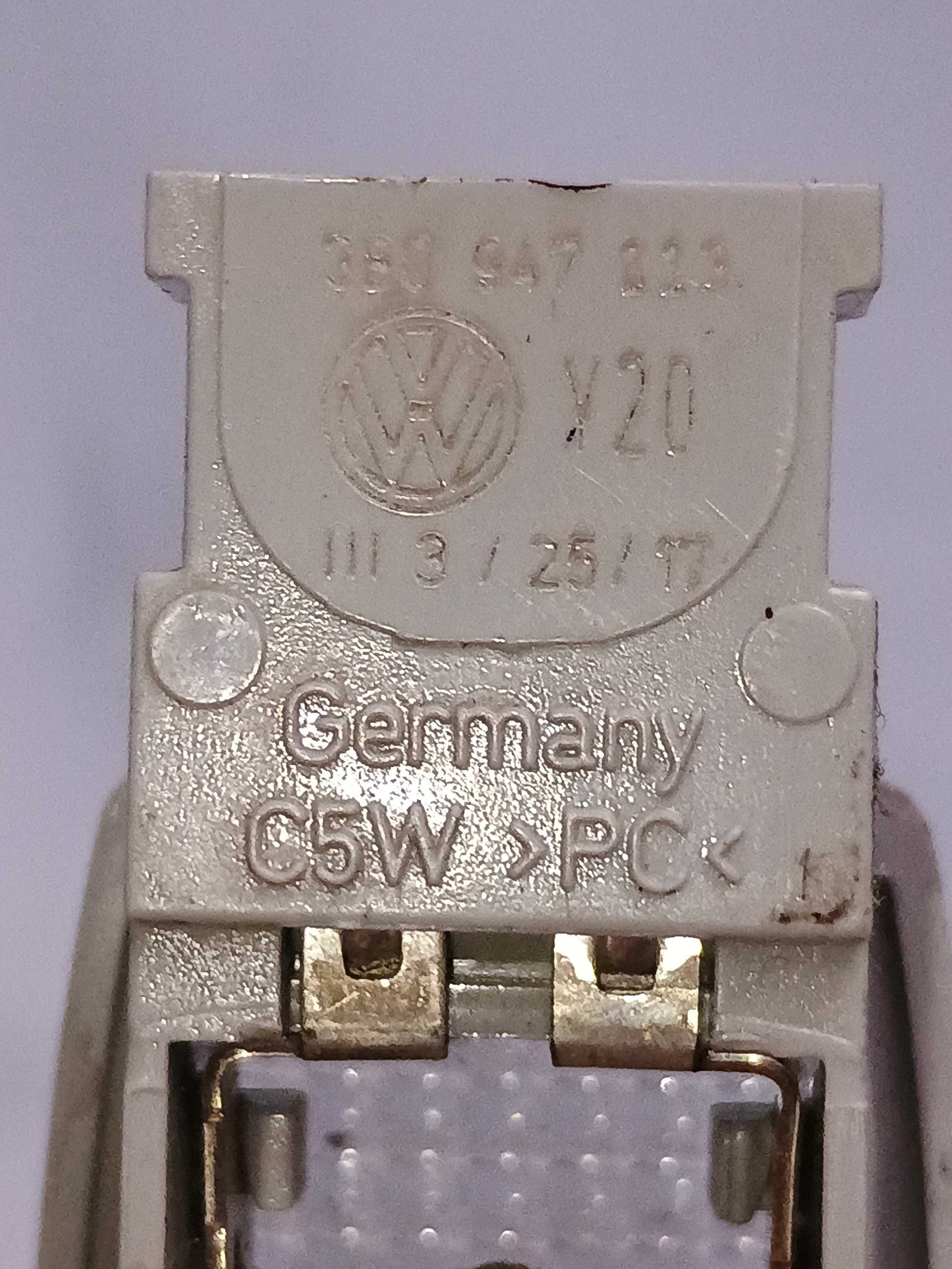 Luz Quebra Sol Vw Spacefox 1.6 2018 380947113 3
