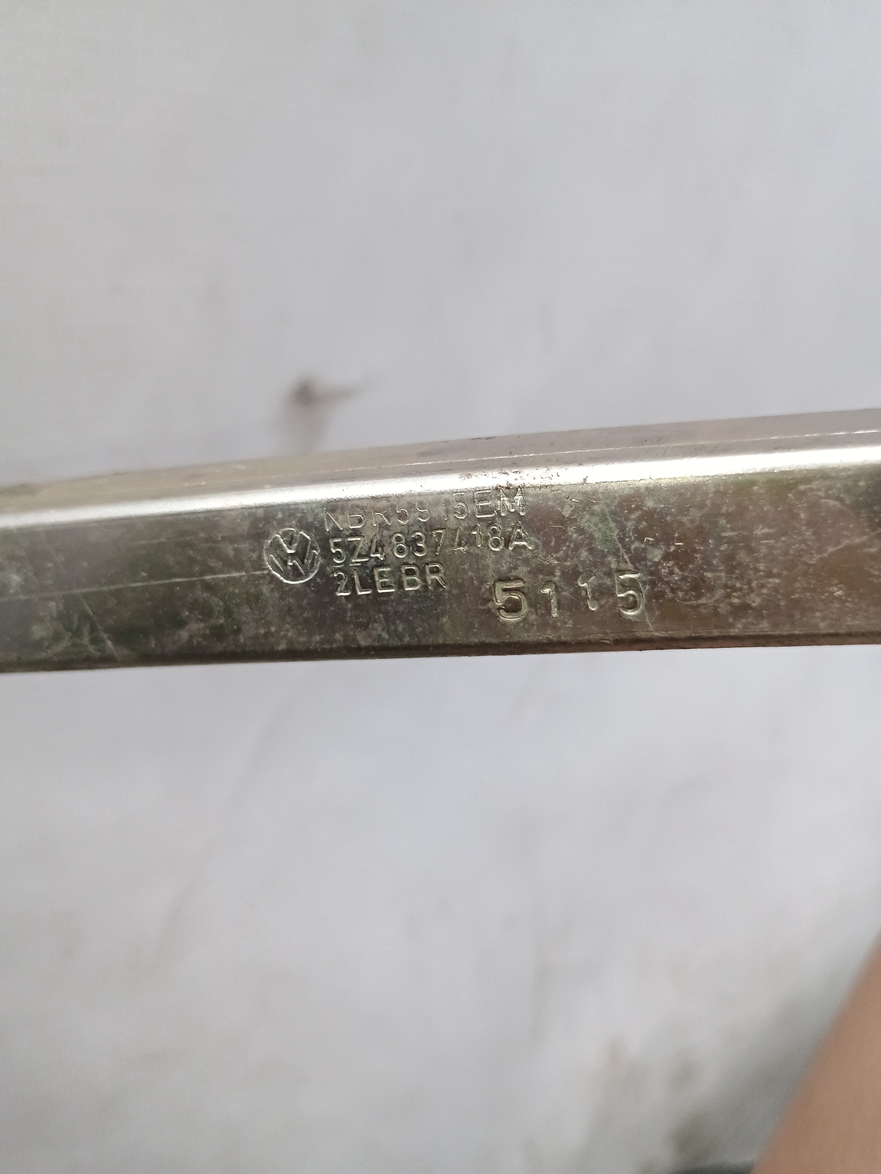 Guia Vidro Porta Dianteira Direita Vw Fox 2017 5z4837418a 6