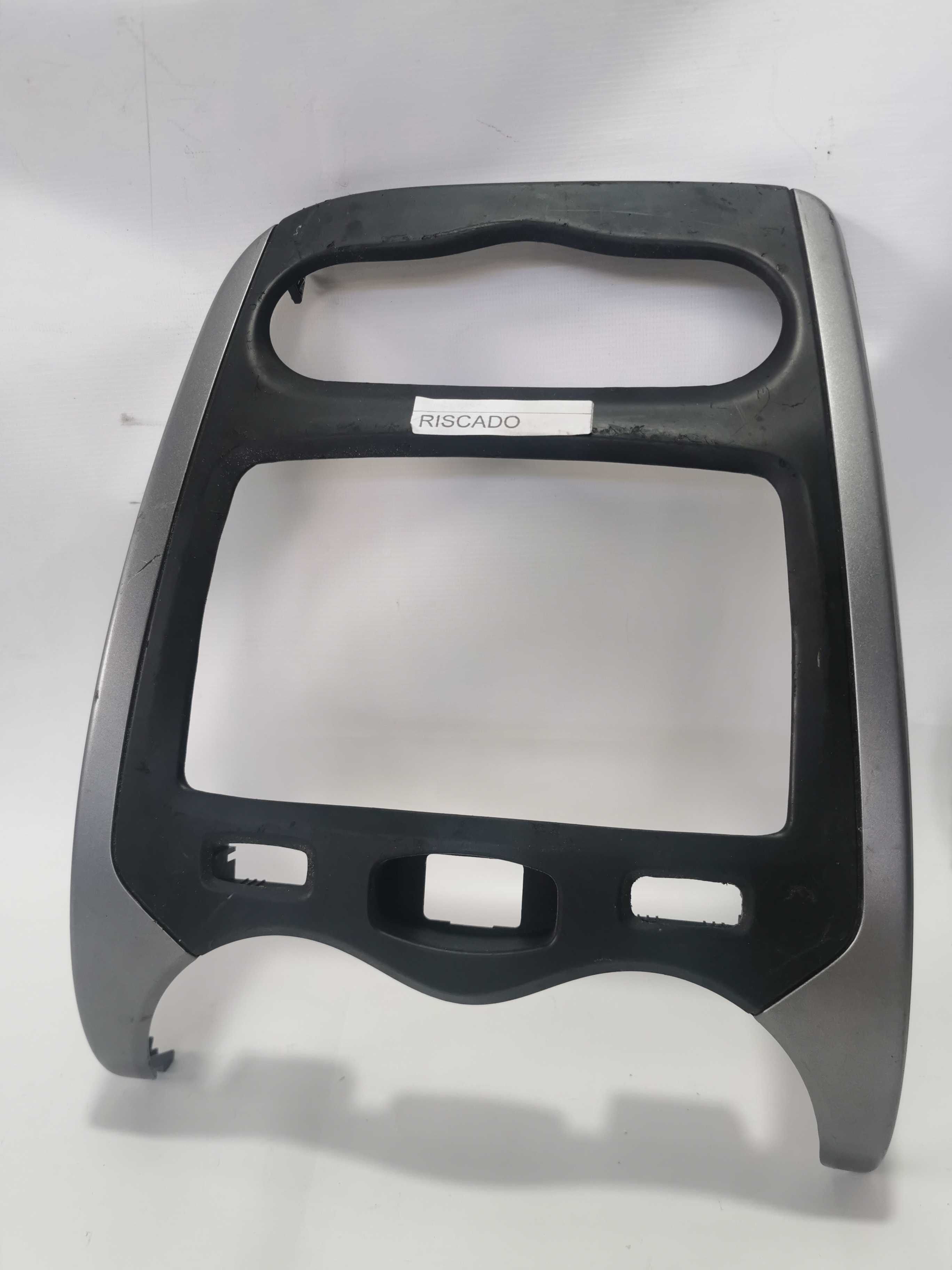 Moldura Painel Central Sandero Stepway 682600816 2