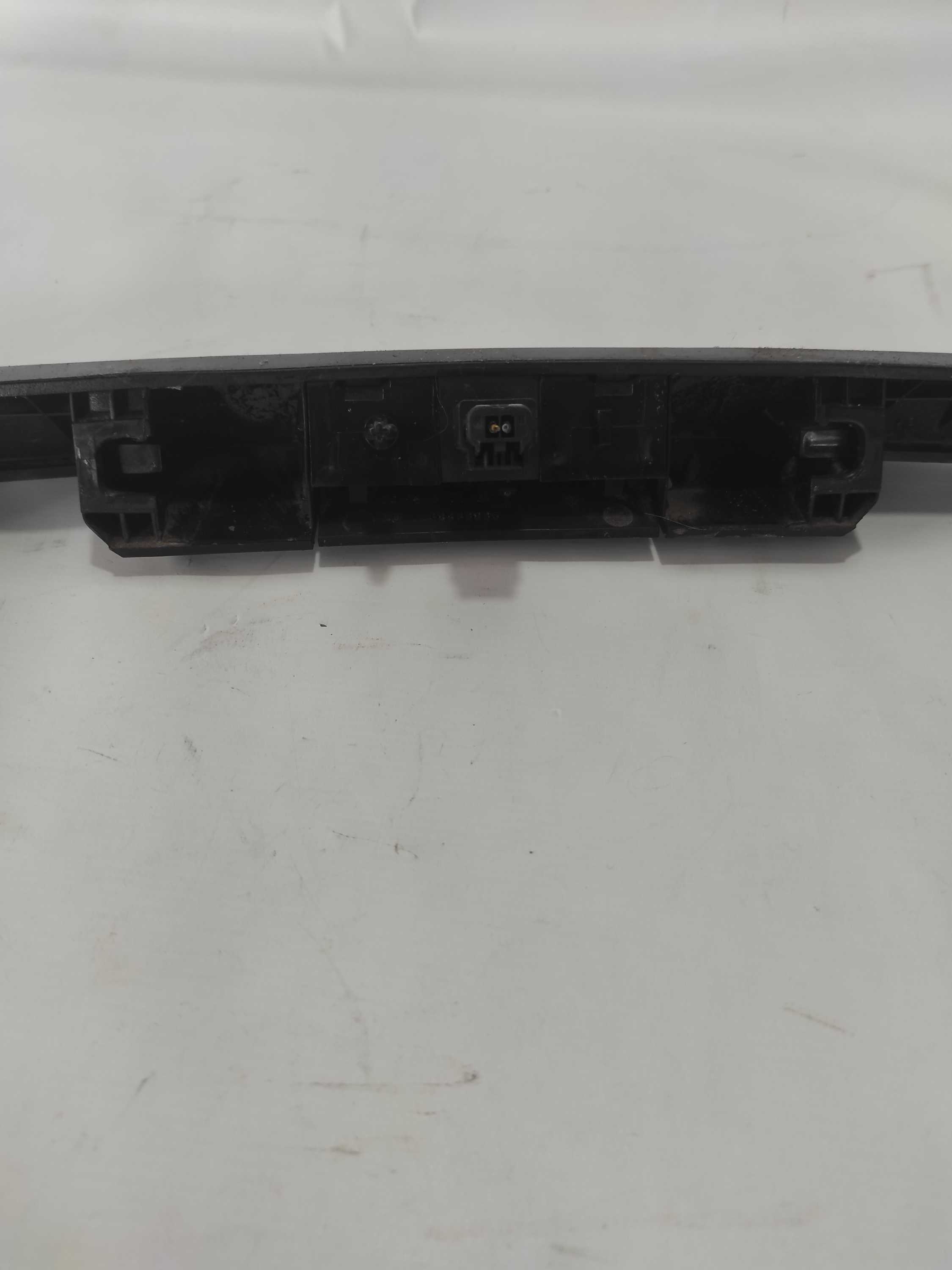 Aplique Com Abertura Porta-malas Citroen C3 Glx 9680688977 5