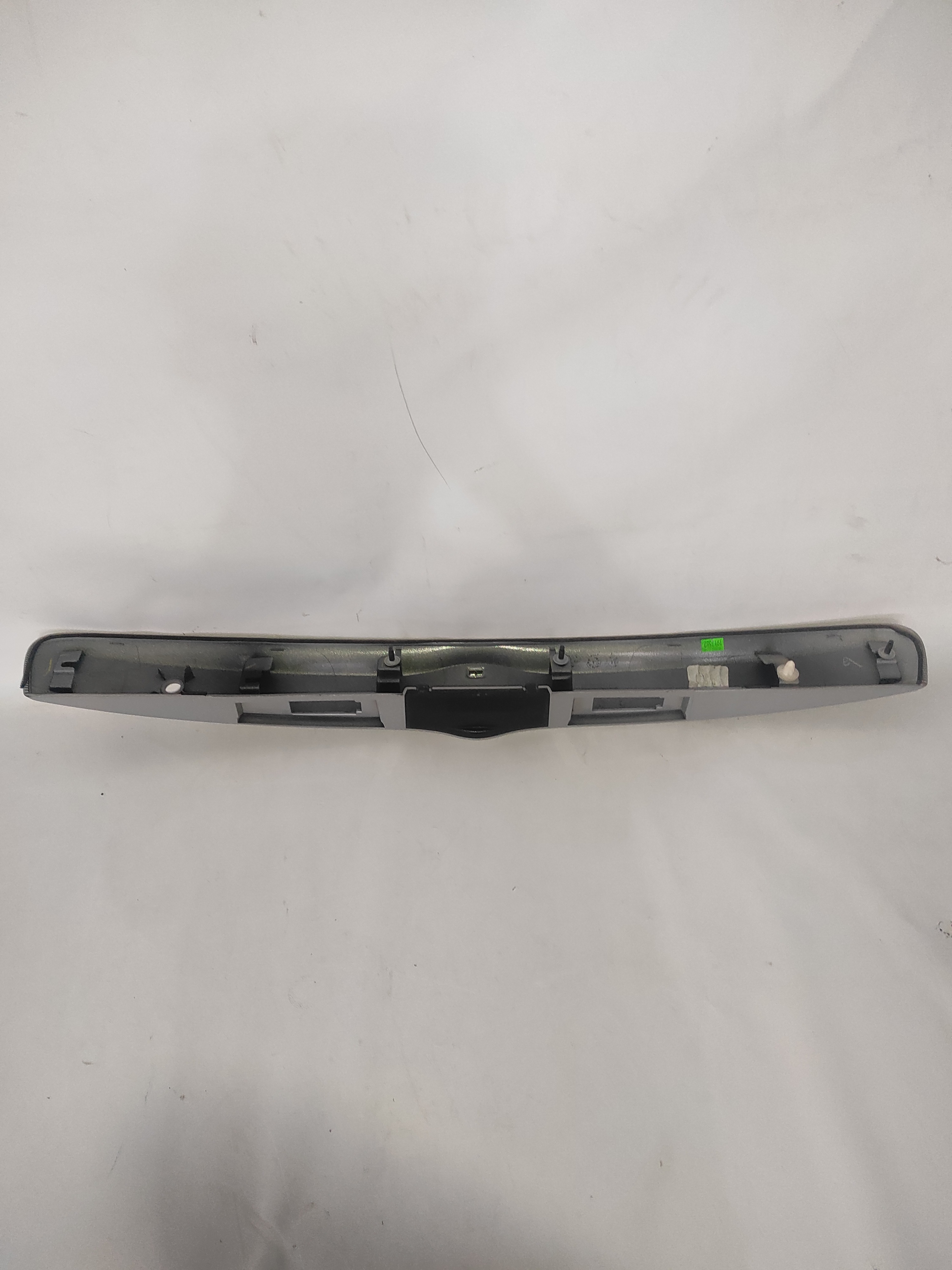 Aplique Tampa Traseira Nissan Versa 2019 2