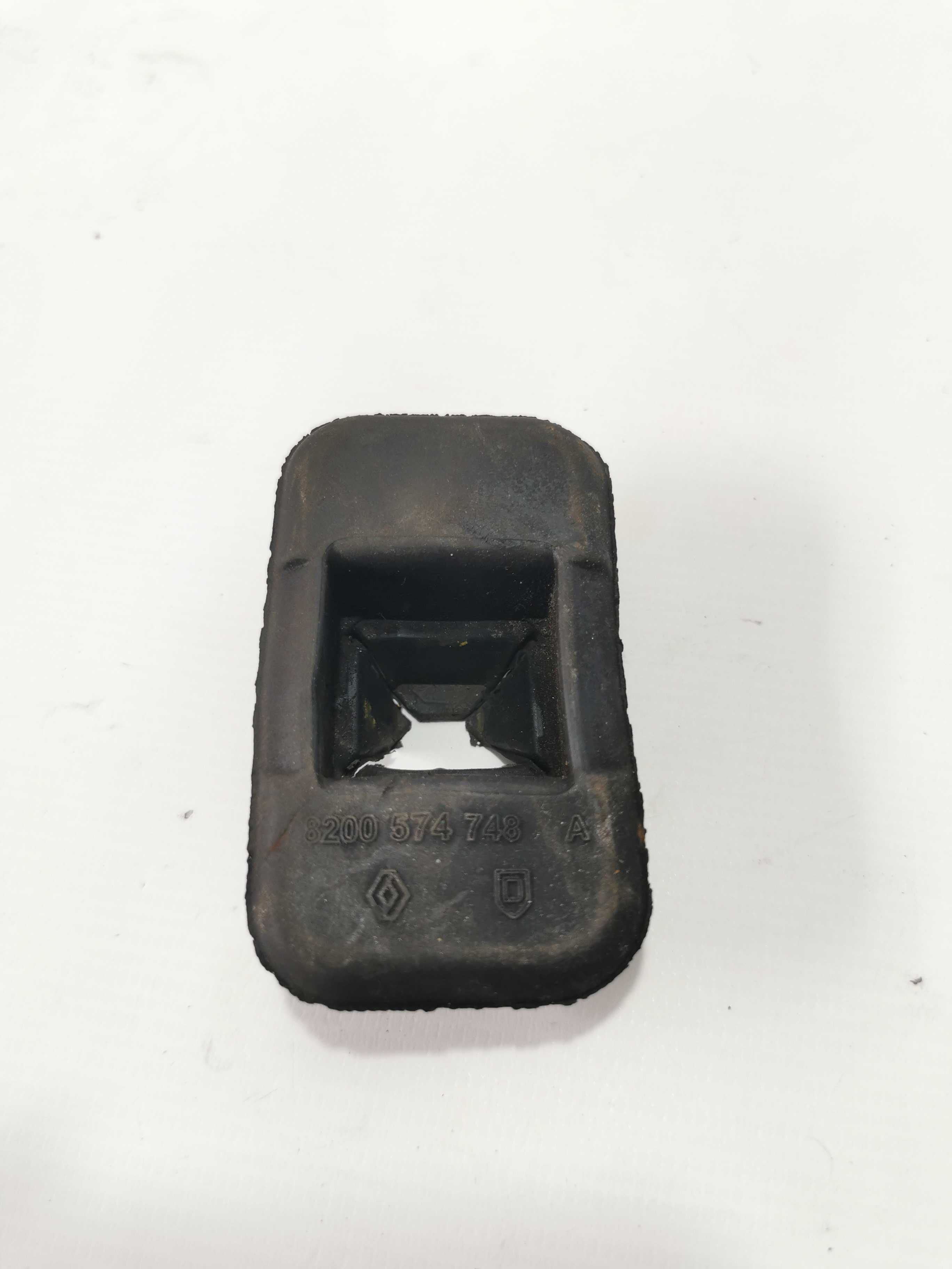 Batente Porta Dianteira Direita Sandero Stepway 8200574748 2