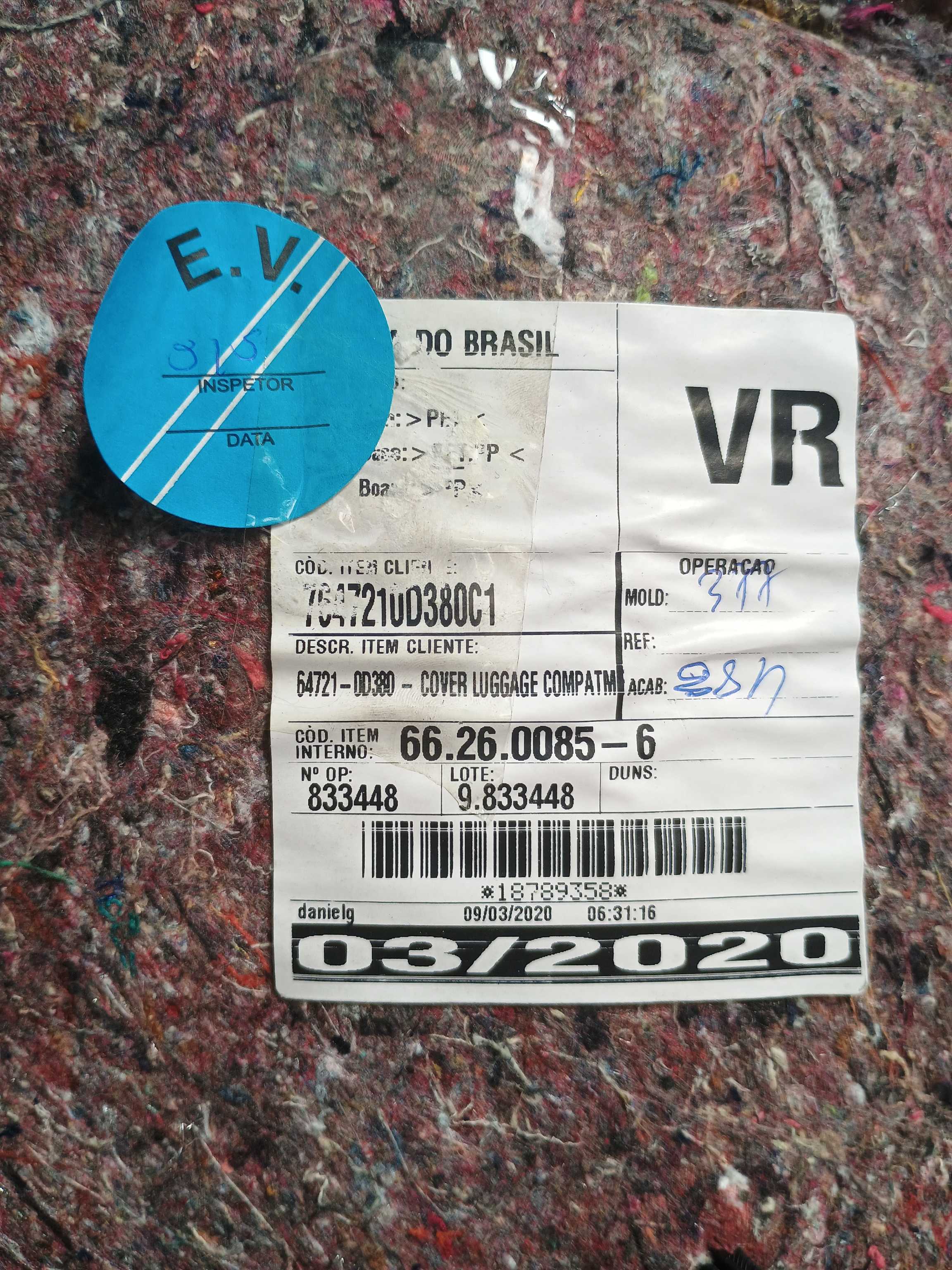 Forro Esq  Lateral Porta Malas Toyota Yaris Sedan 1.5 2020 4