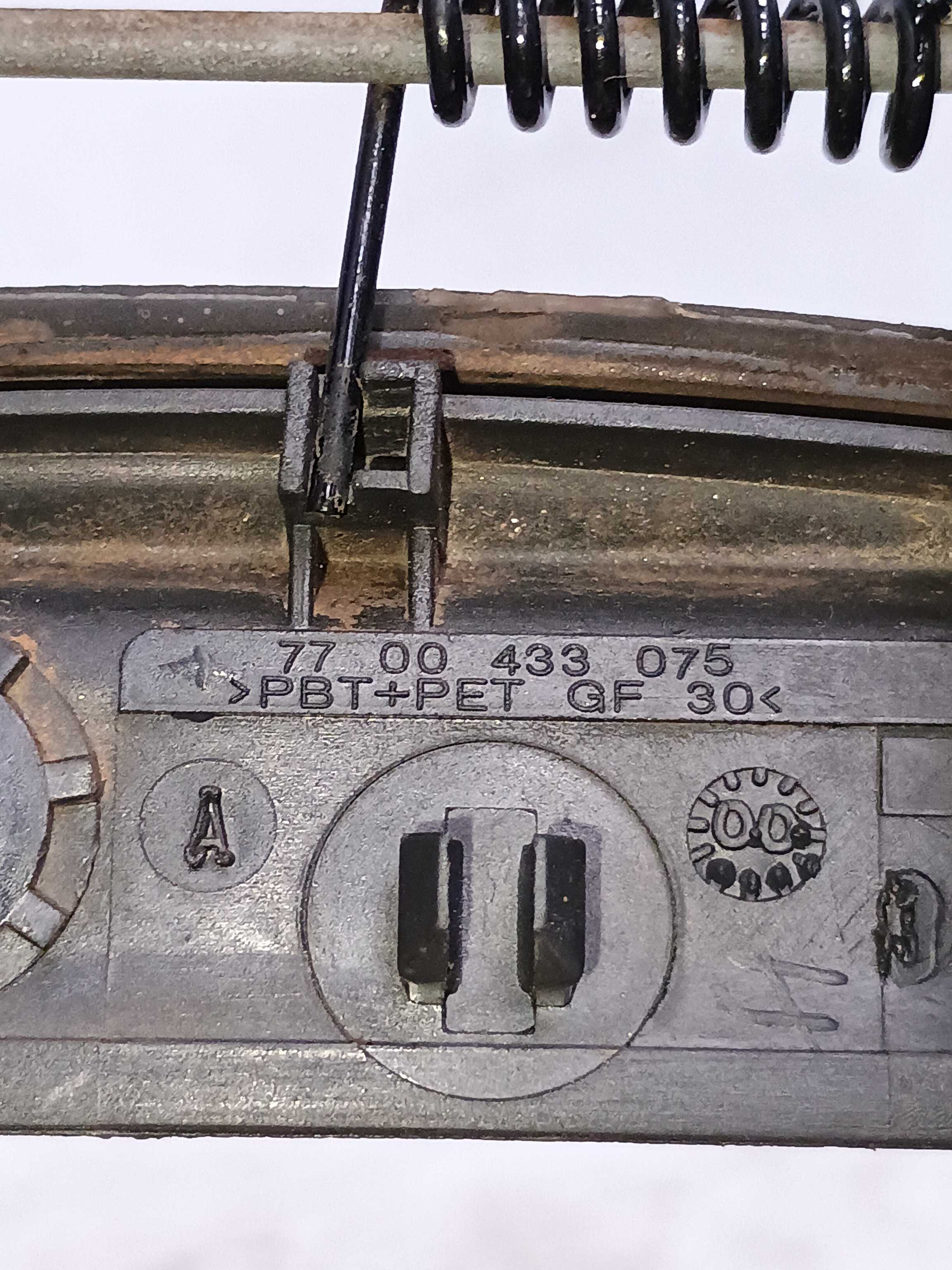 Maçaneta Externa Porta Traseira Esquerda Renault Clio 2002 3