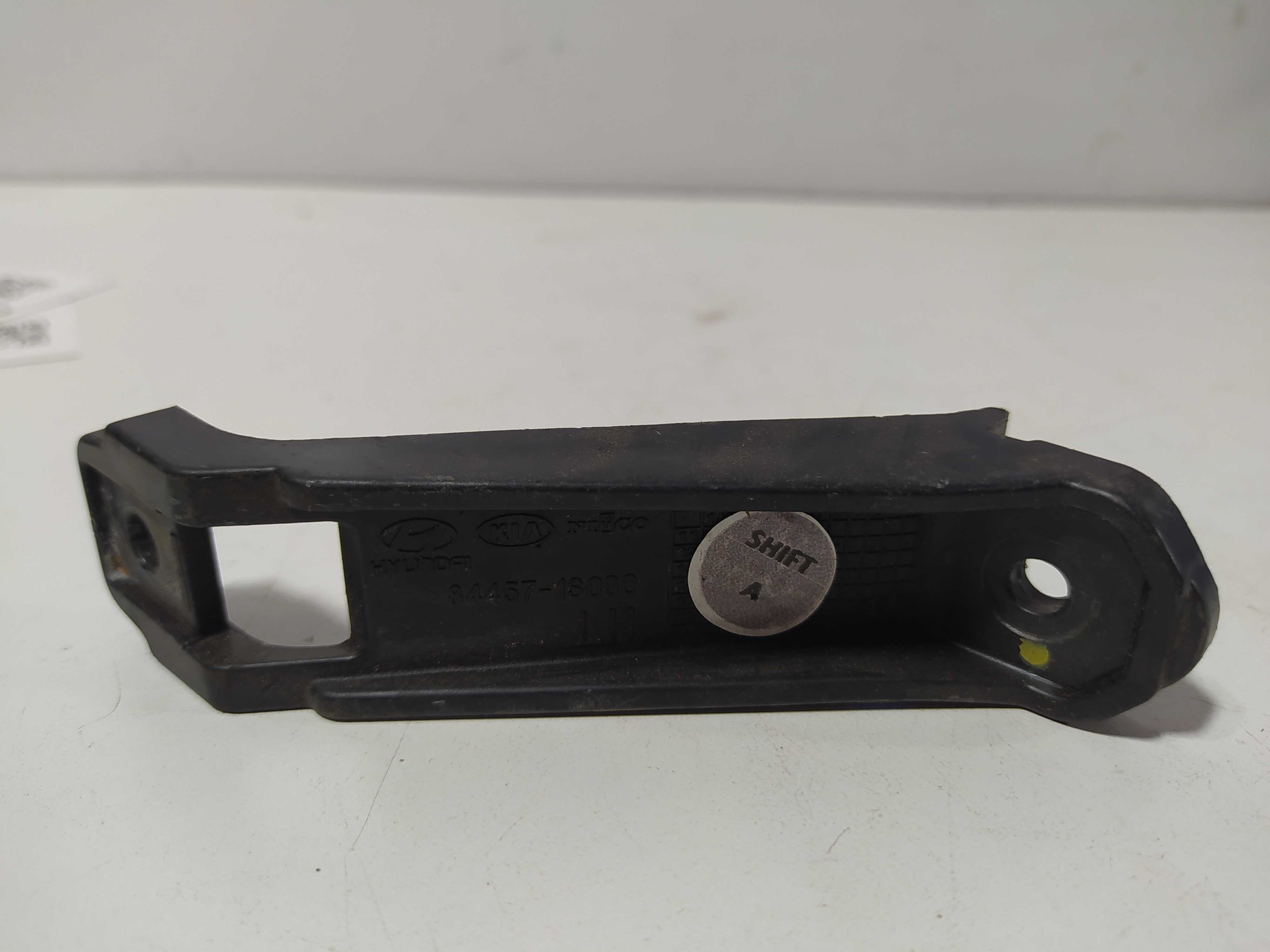 Suporte Radiador Hb20 Lado Esquerdo 844571s000