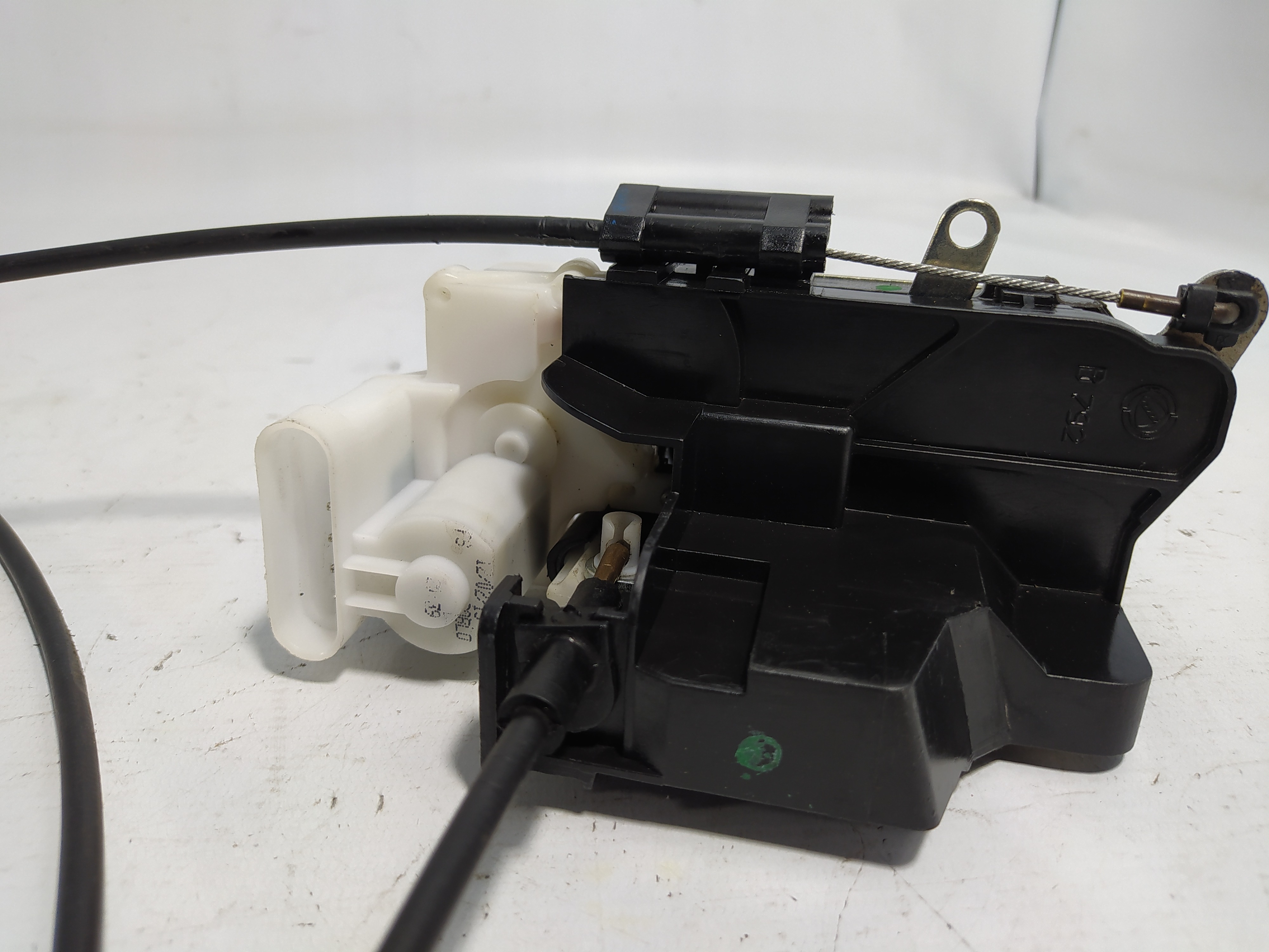 Fechadura de porta dianteira direita Punto