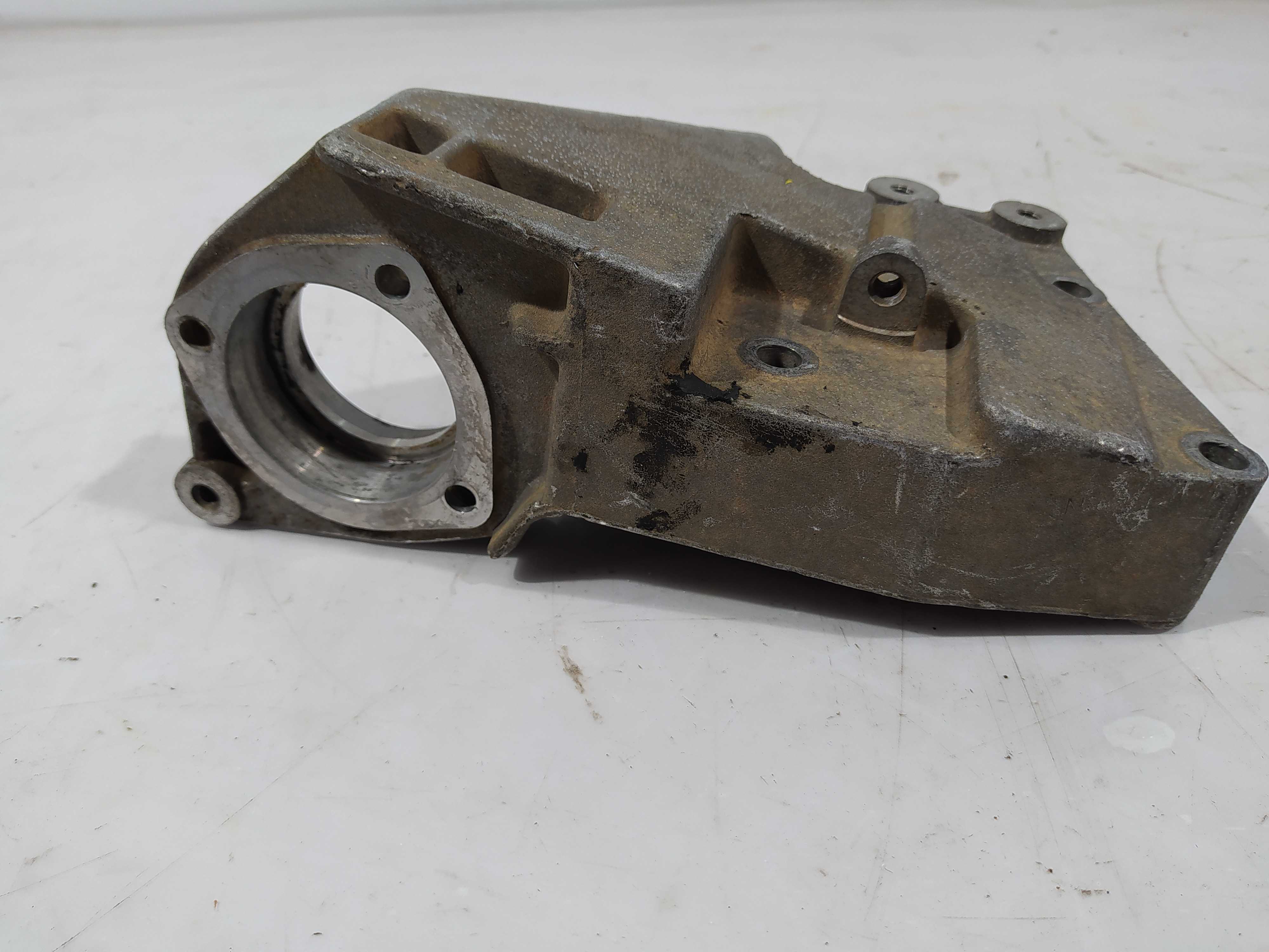Coxim De Motor Inferior Marea Do Semi Eixo Original 7795219