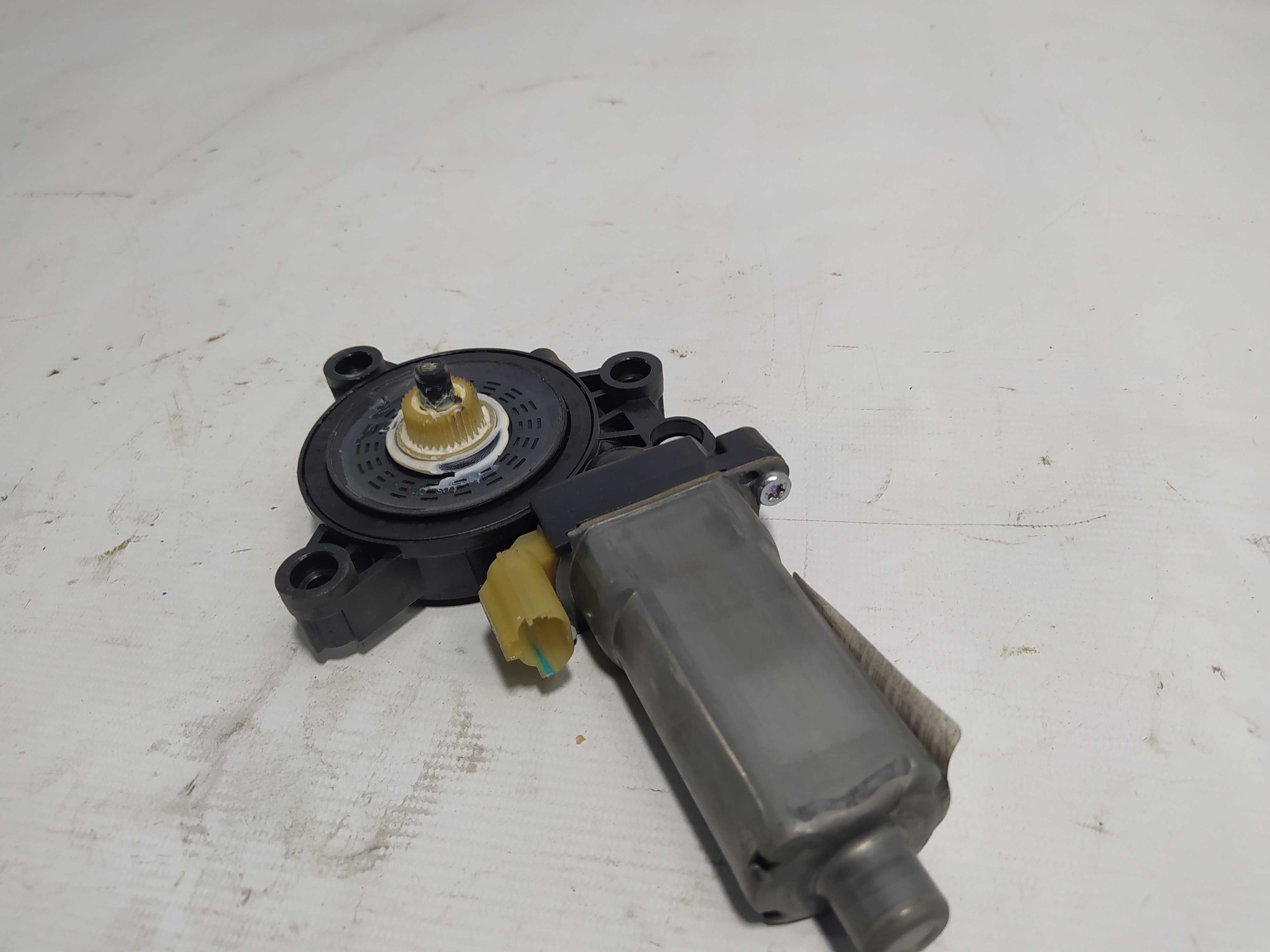 Motor Maquina Vidro Traseiro Direito Hyundai Sonata 2.4 2012