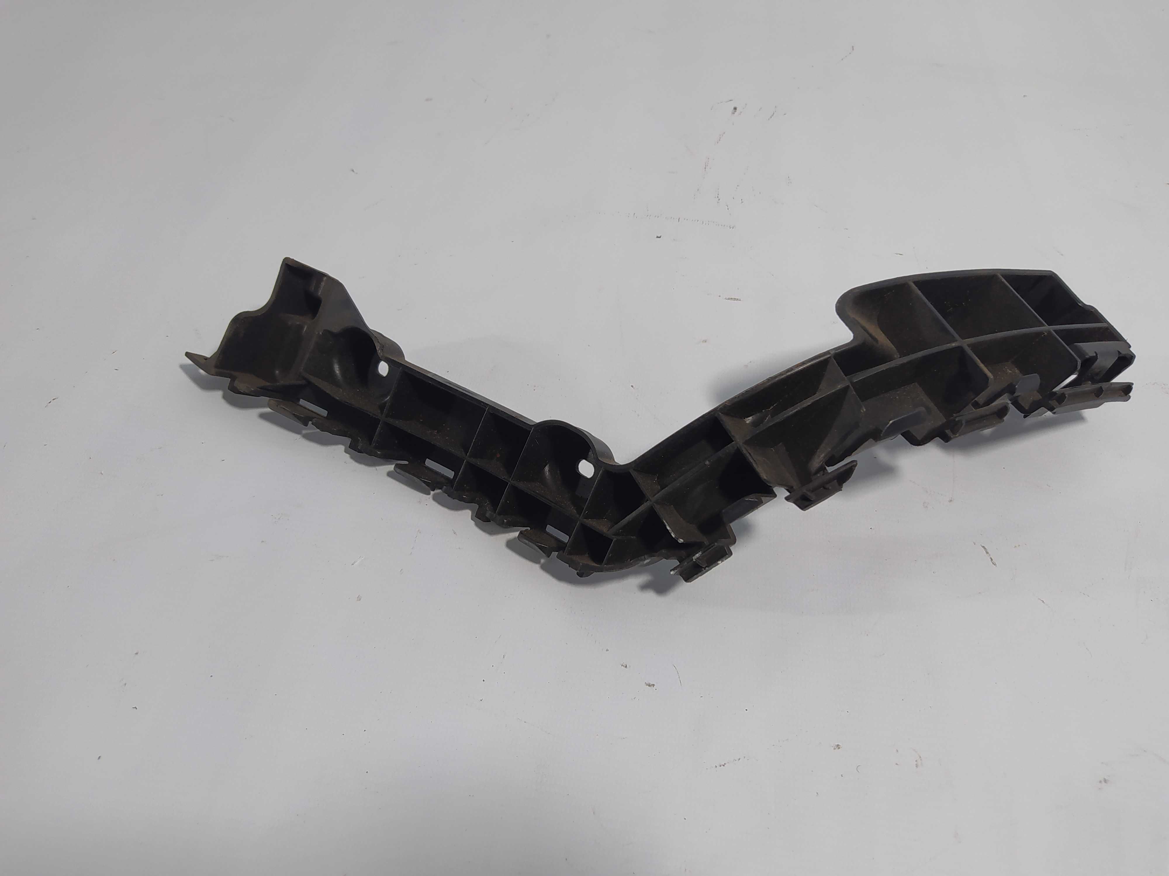 Guia Suporte Parachoque Traseiro Direito Vw Fox 5z6807394 2