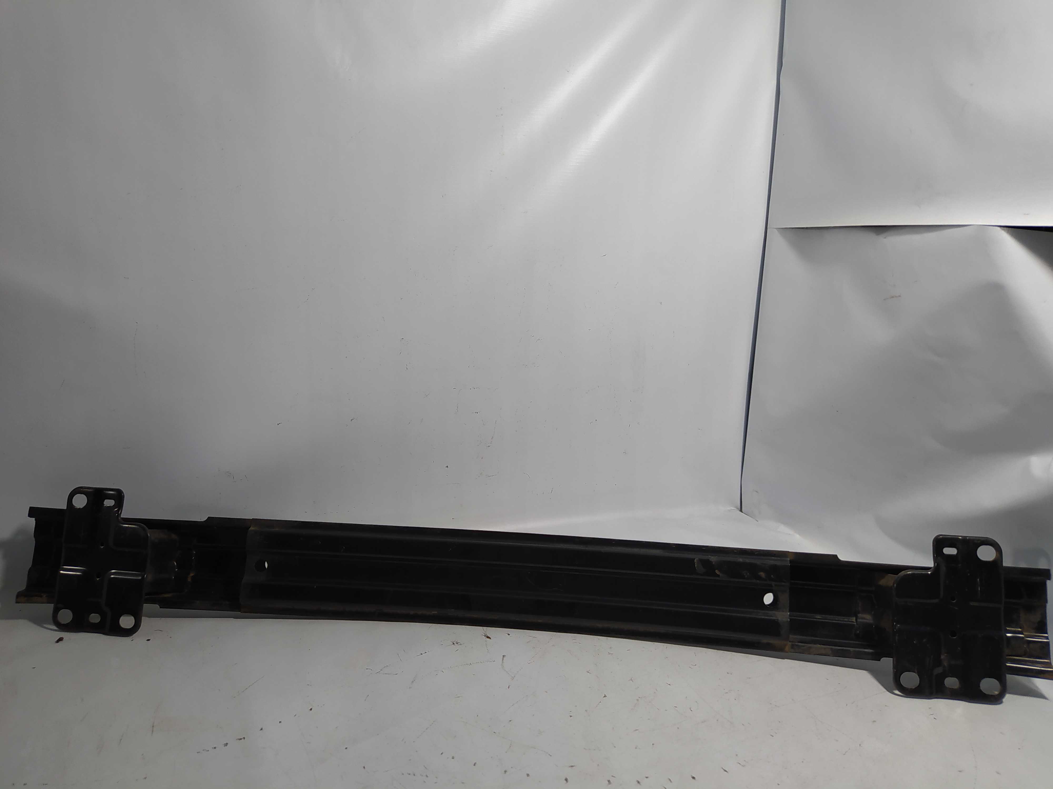 Alma do para-choque dianteiro Hyundai i30 1