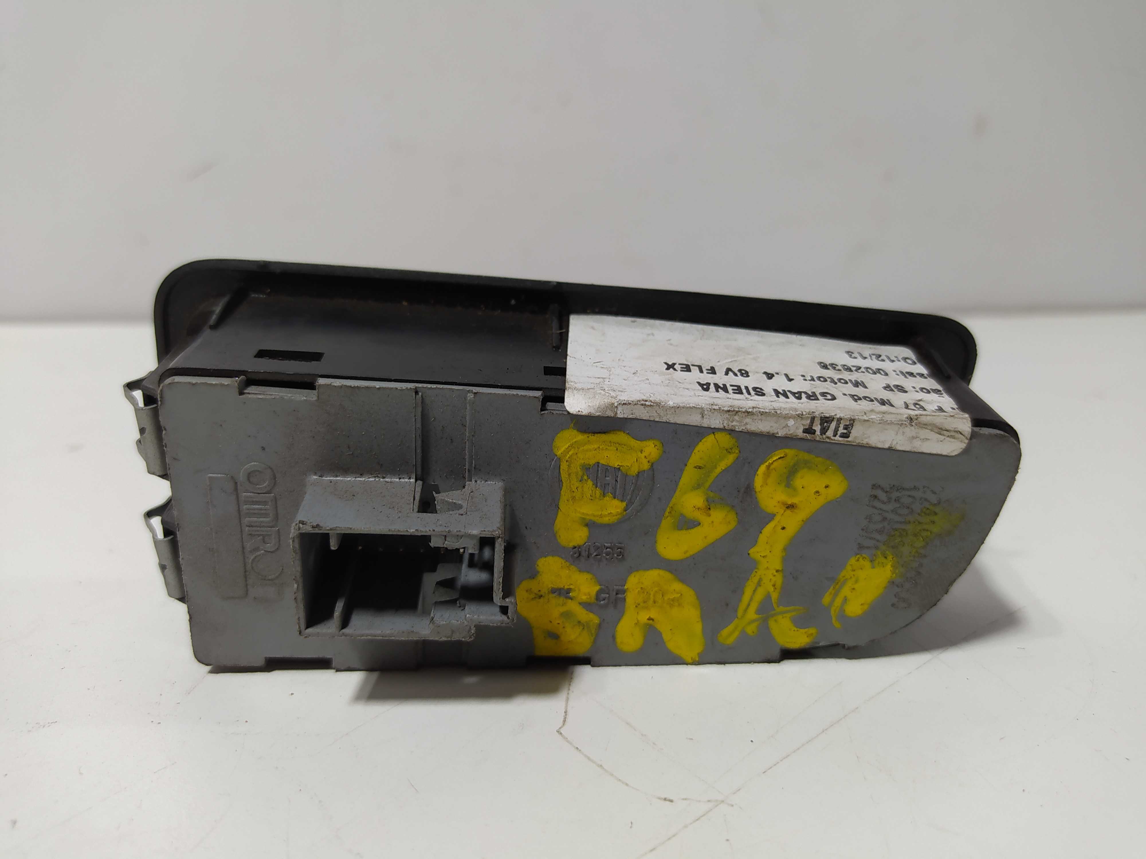 Botão Farol De Milha Controle Do Rádio Siena 2013 Original 2