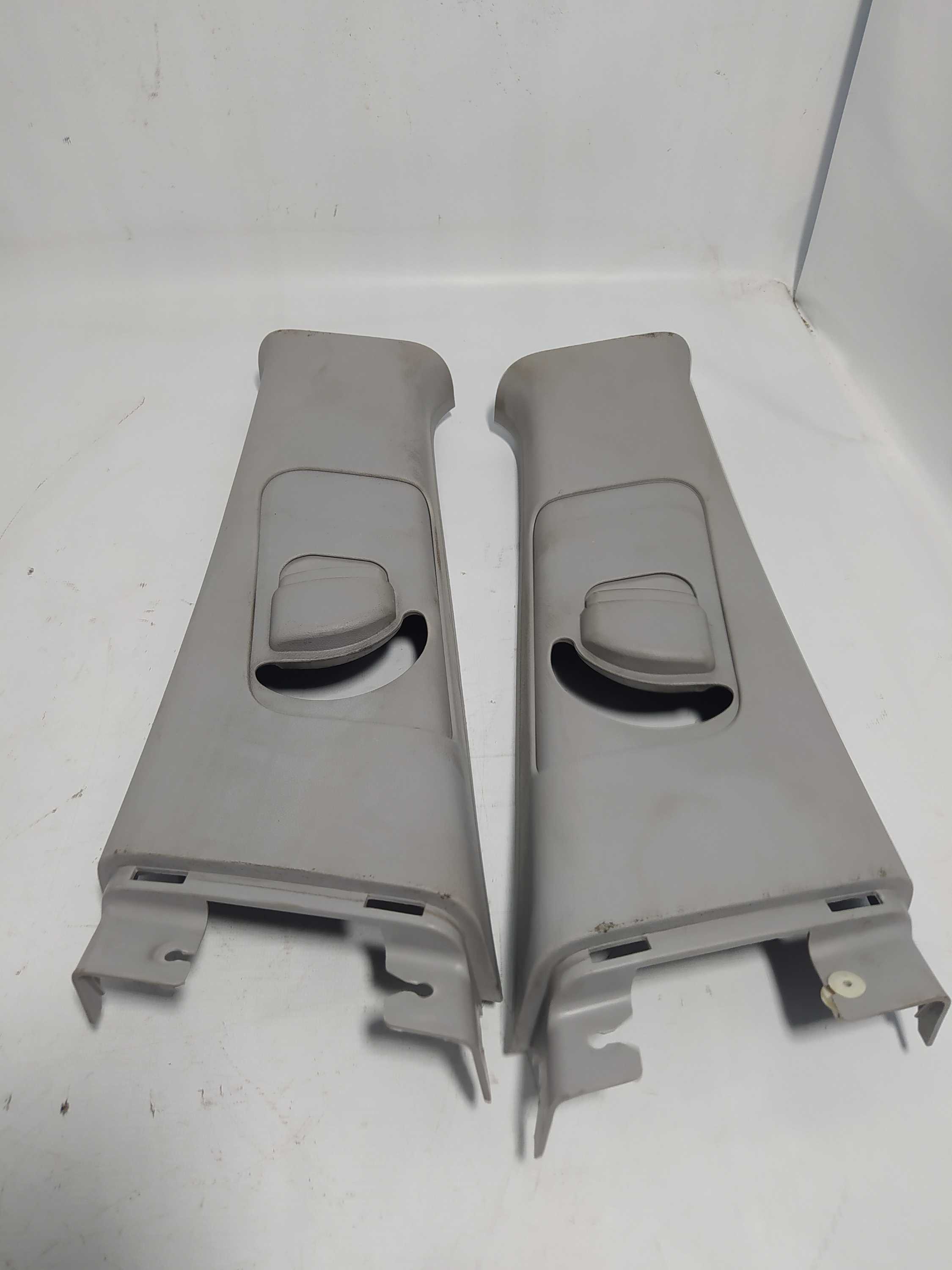 Par Acabamento Da Coluna Central Hyundai I30 2010