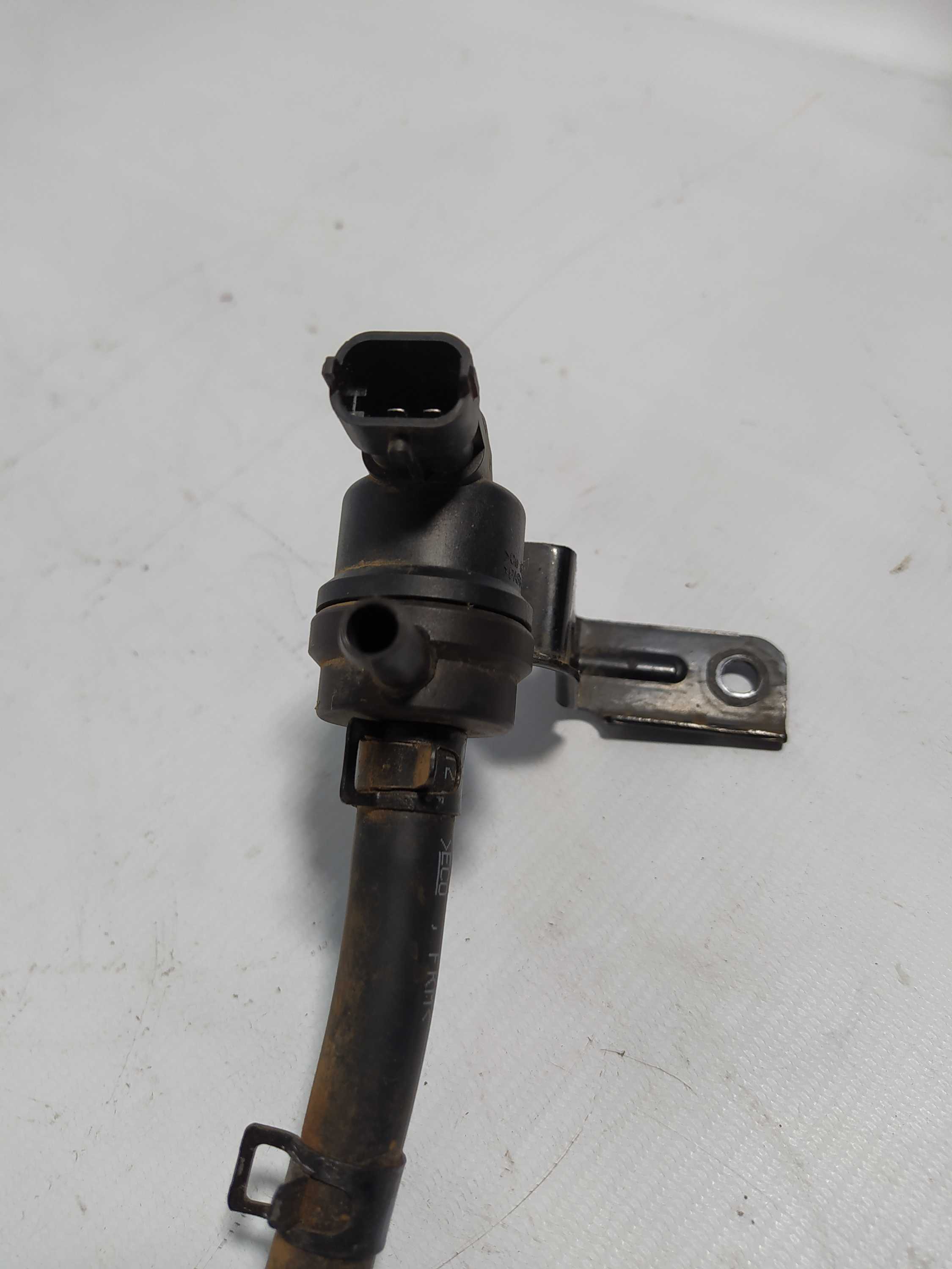 Sensor De Válvula De Ar Kia Hyundai 2901002100 9044060002