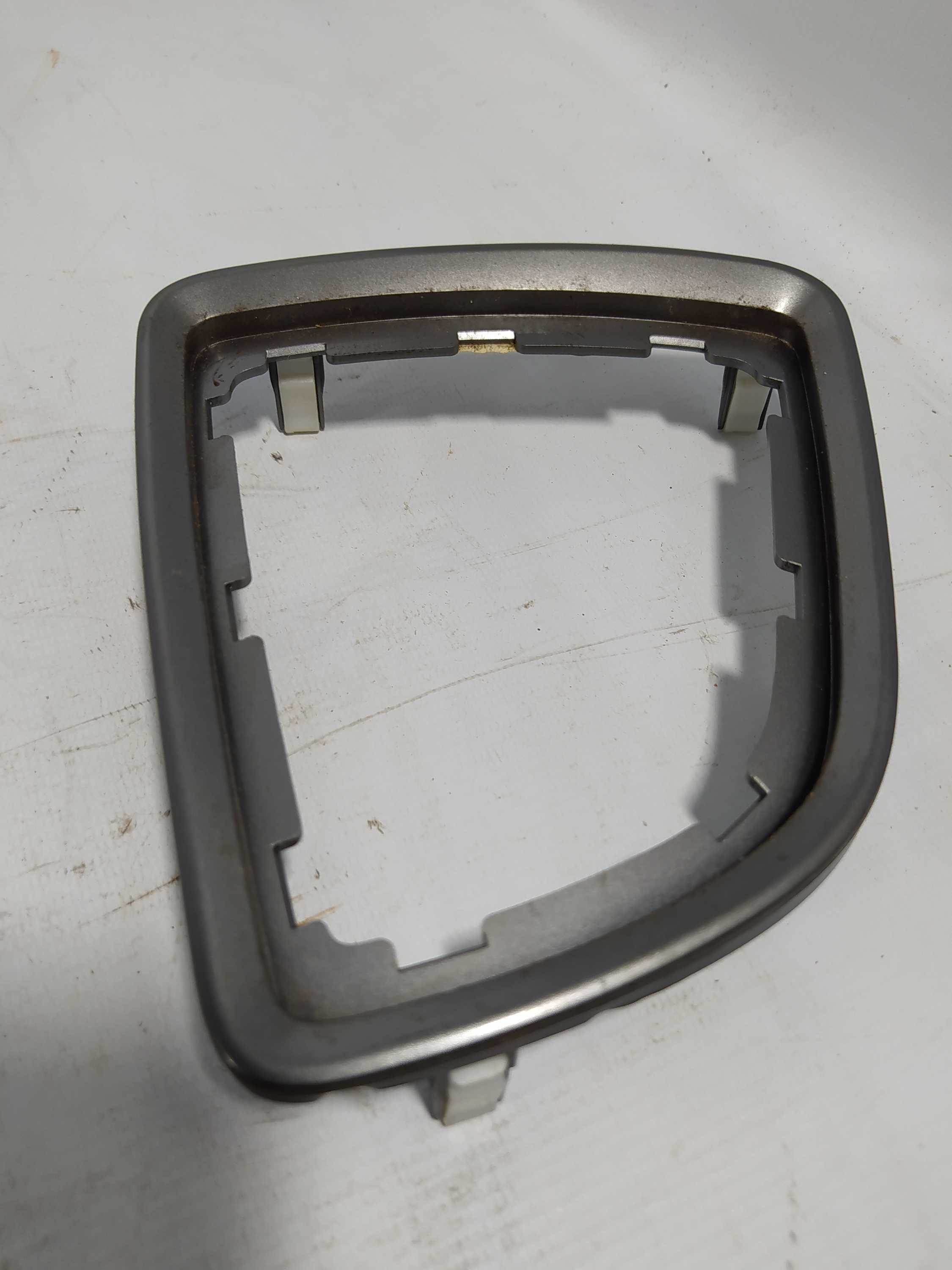 Moldura Alavanca Câmbio Hb20 1.6 2014 Original 84650-1s000 Preto