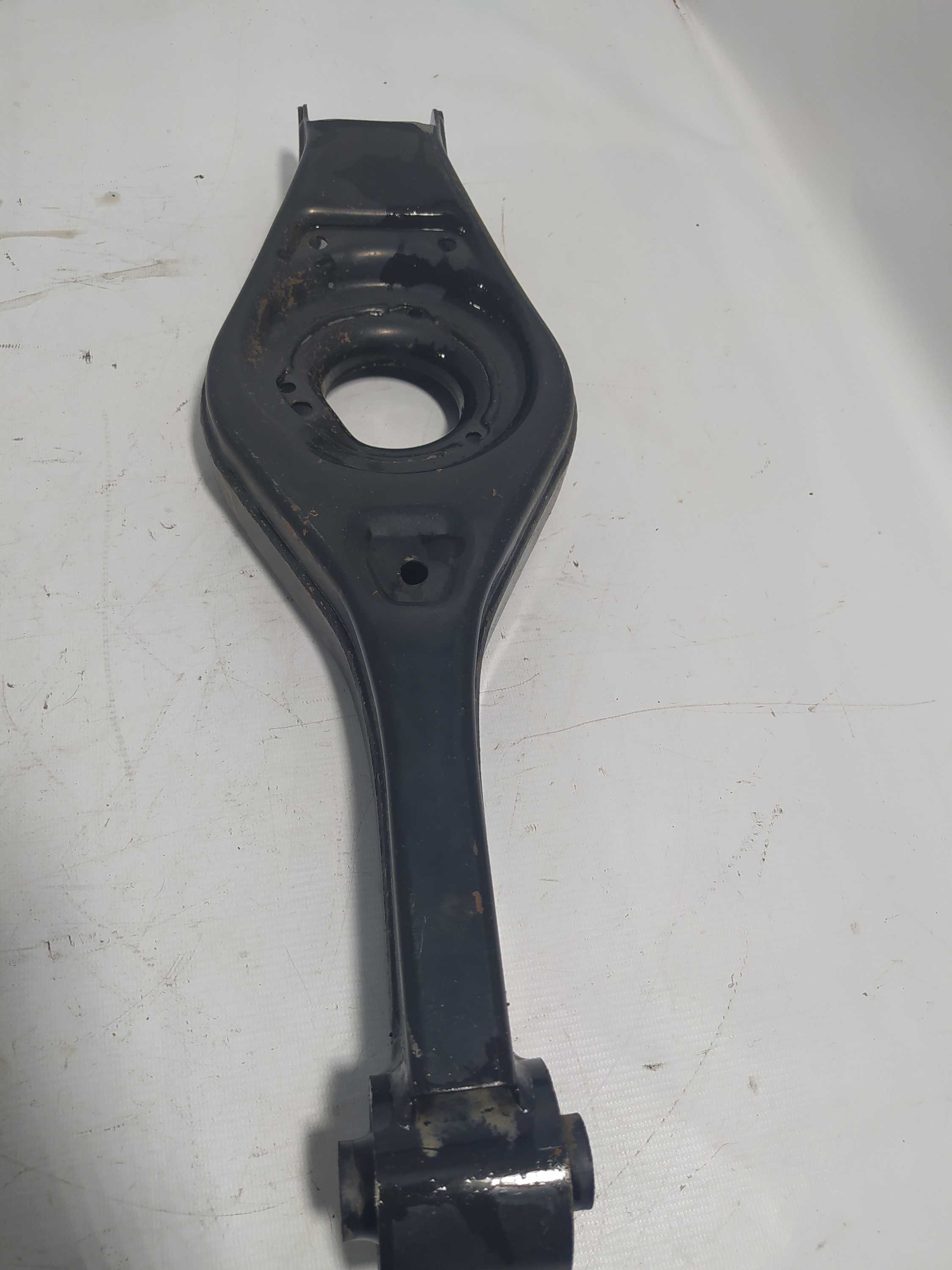 Bandeja Balança Suspensão Traseira Hyundai I30 2009 A 2012 3