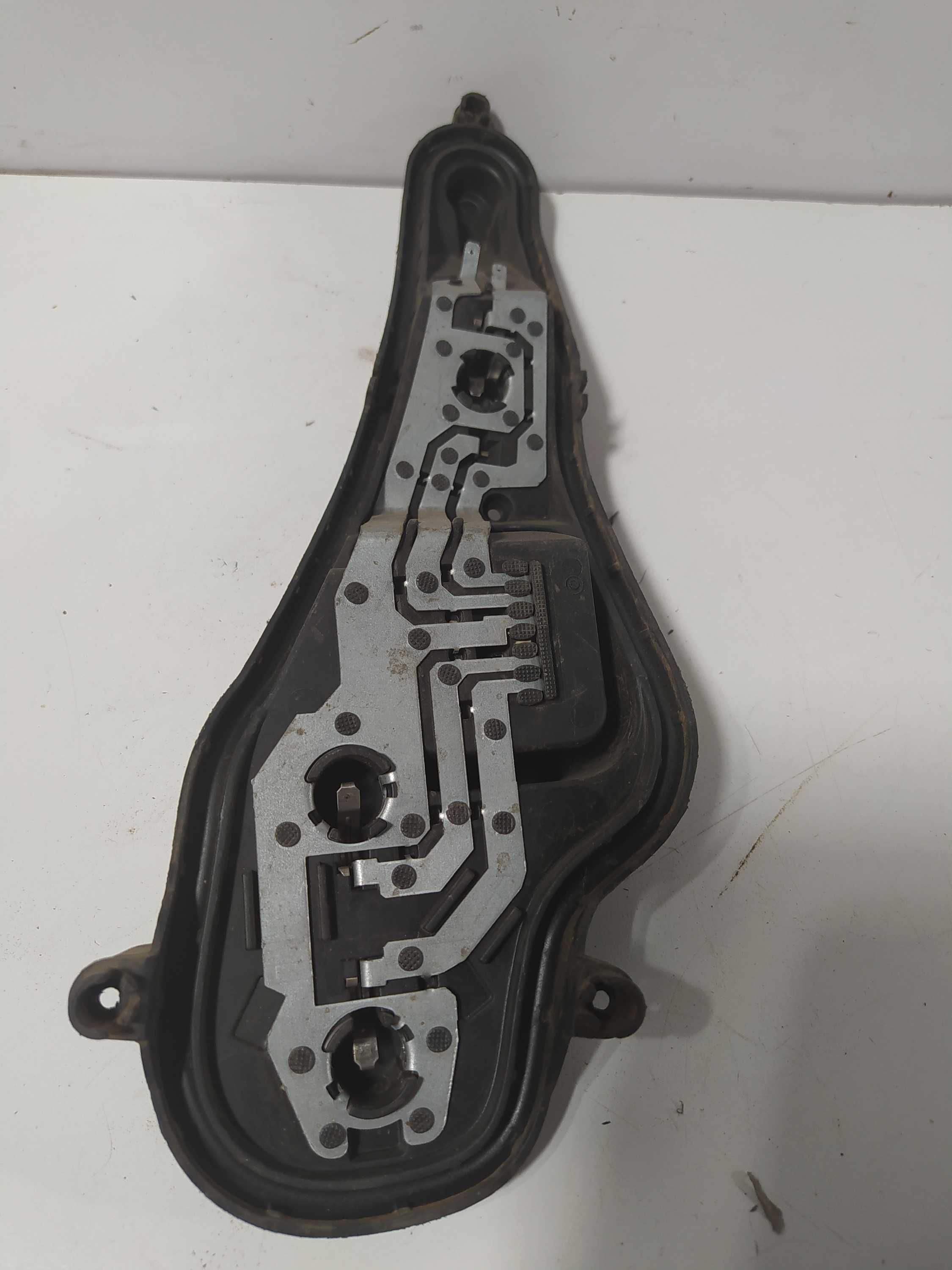 Circuito Soquete Lanterna Esquerda Traseira Palio 2