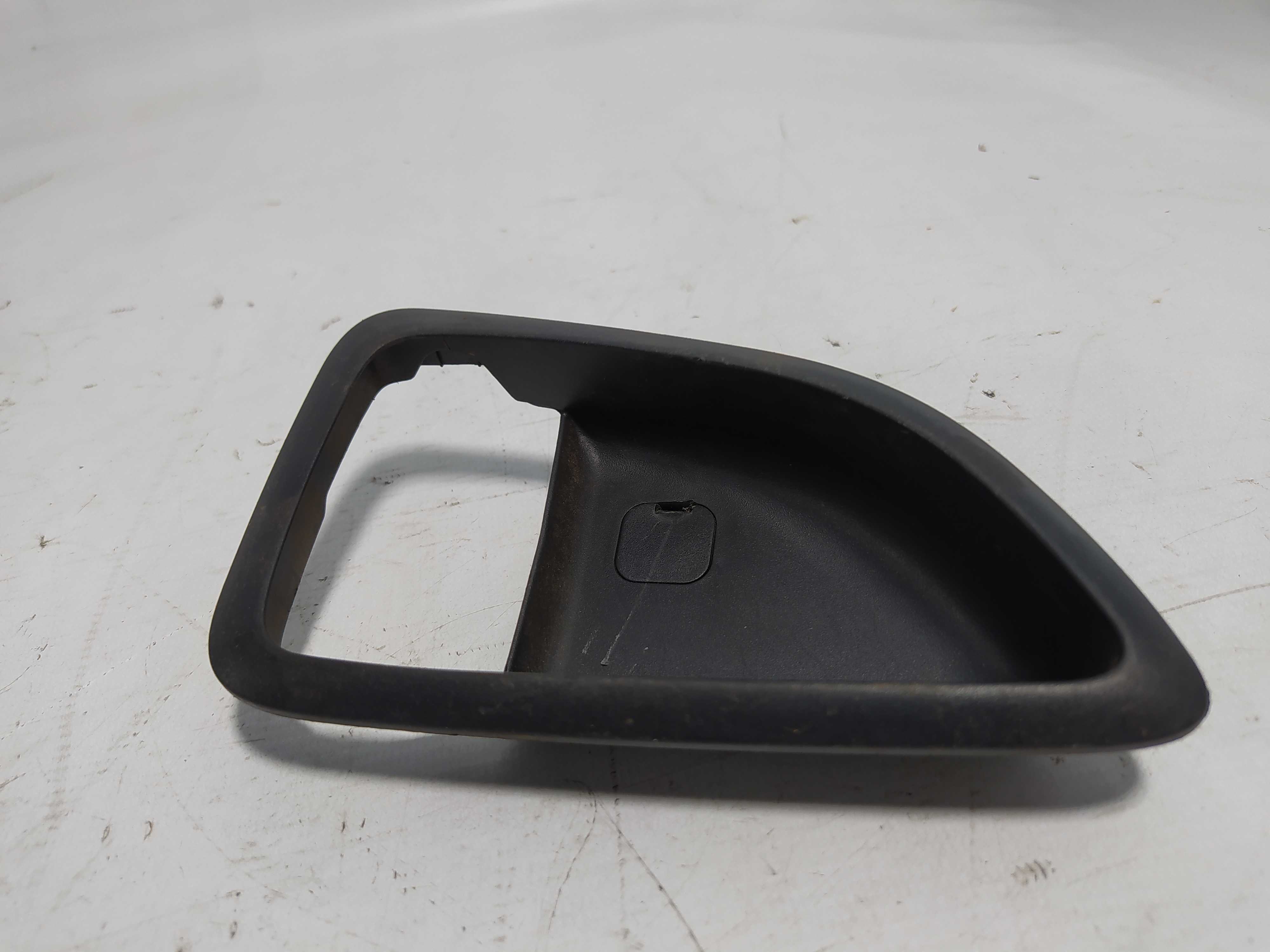 Acabamento De Maçaneta Interna Esquerda Ix35 826112s000 1