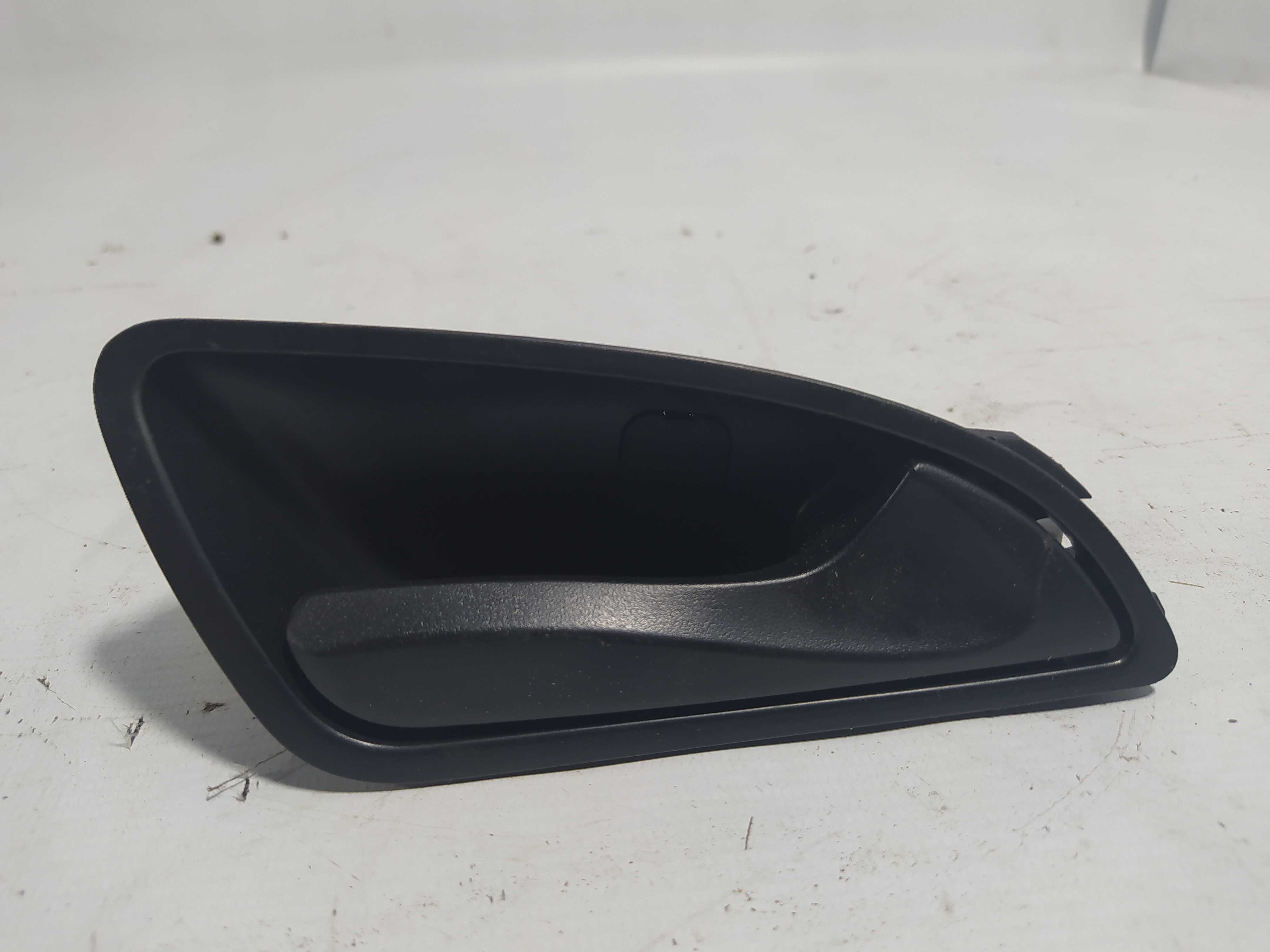 Maçaneta Interna Da Porta Traseira Direita Hyundai Hb20 Preto Traseira 1