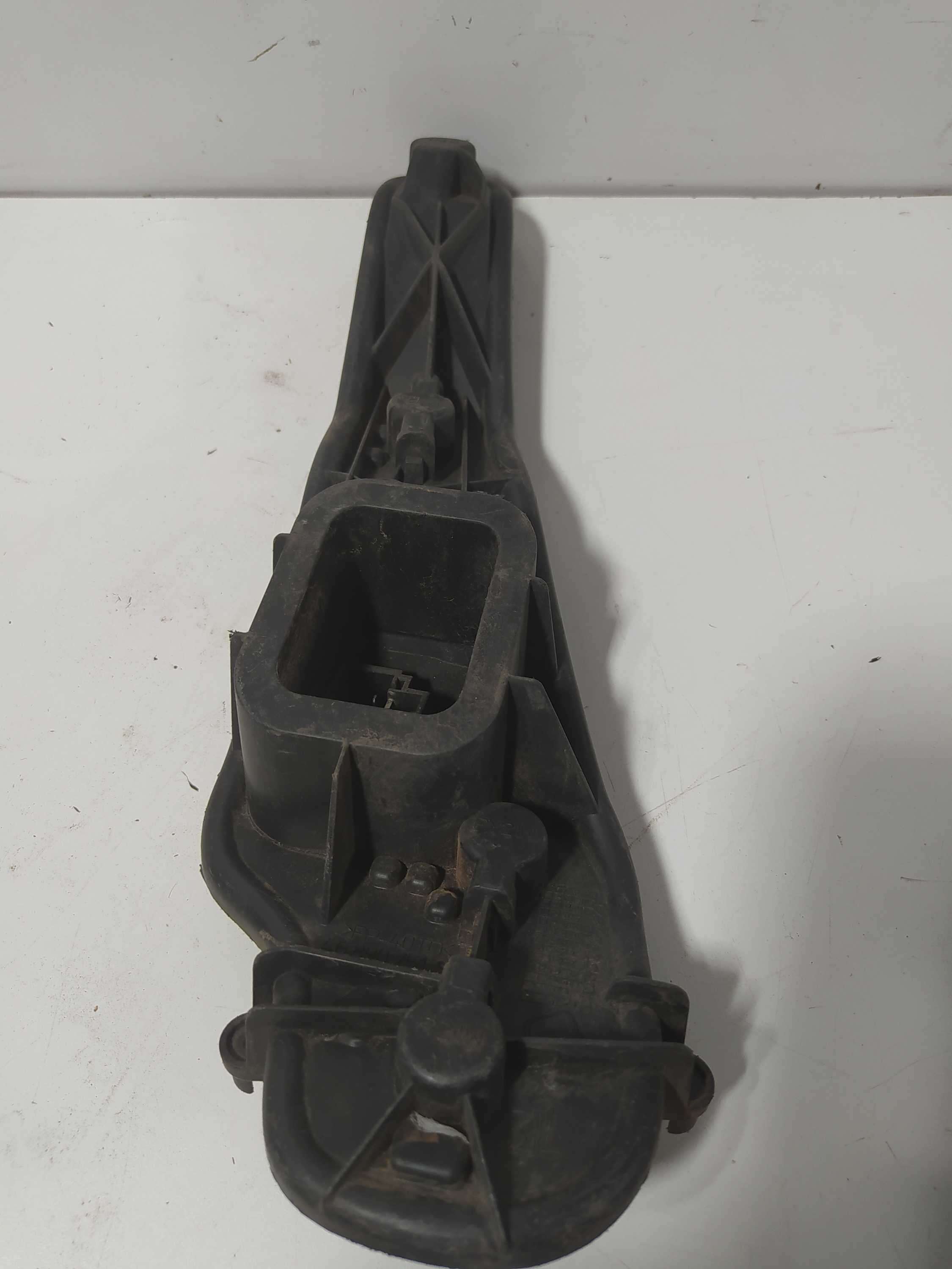 Circuito Soquete Lanterna Esquerda Traseira Palio 1