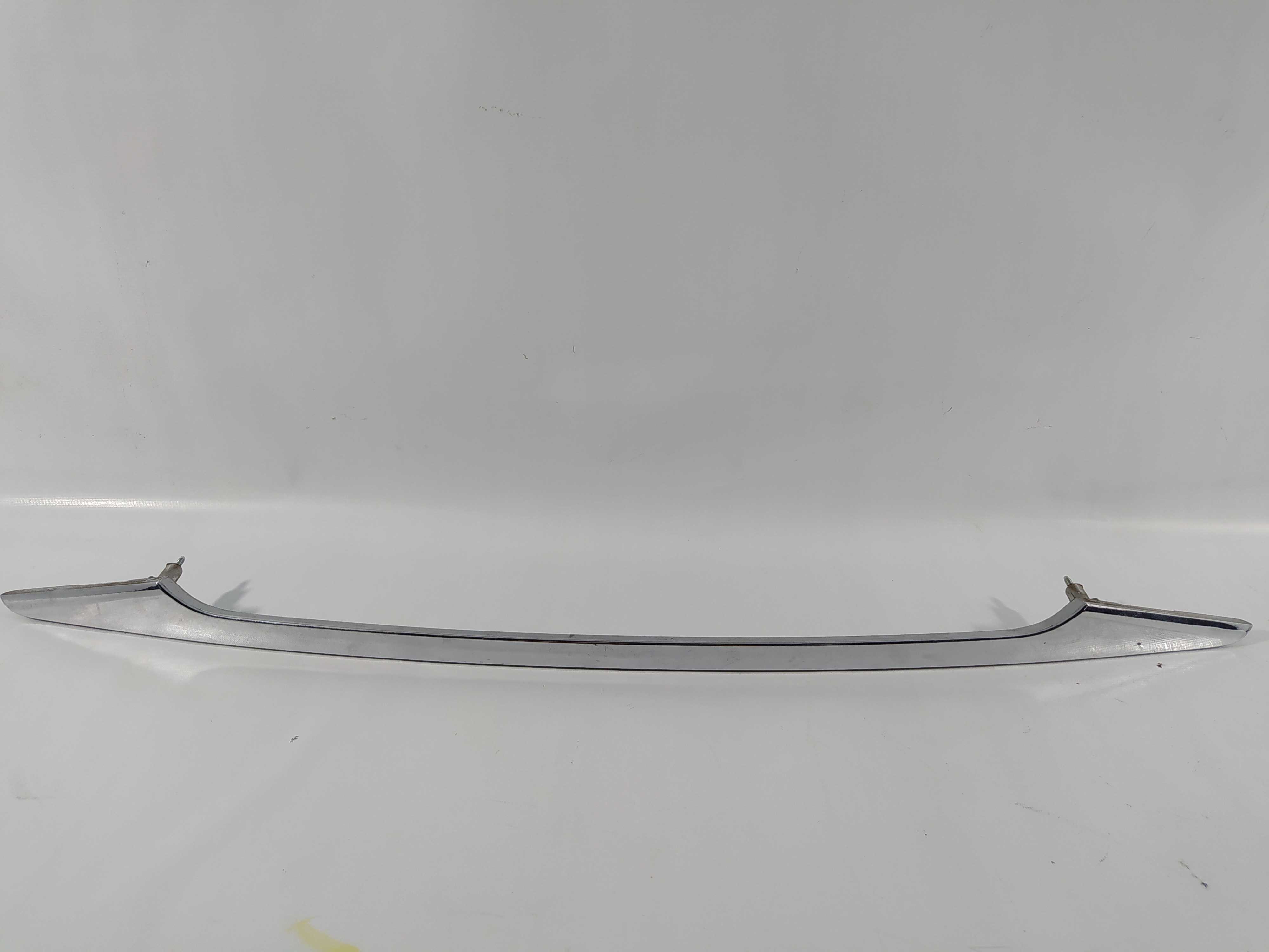 Aplique tampa traseira Sonata 1