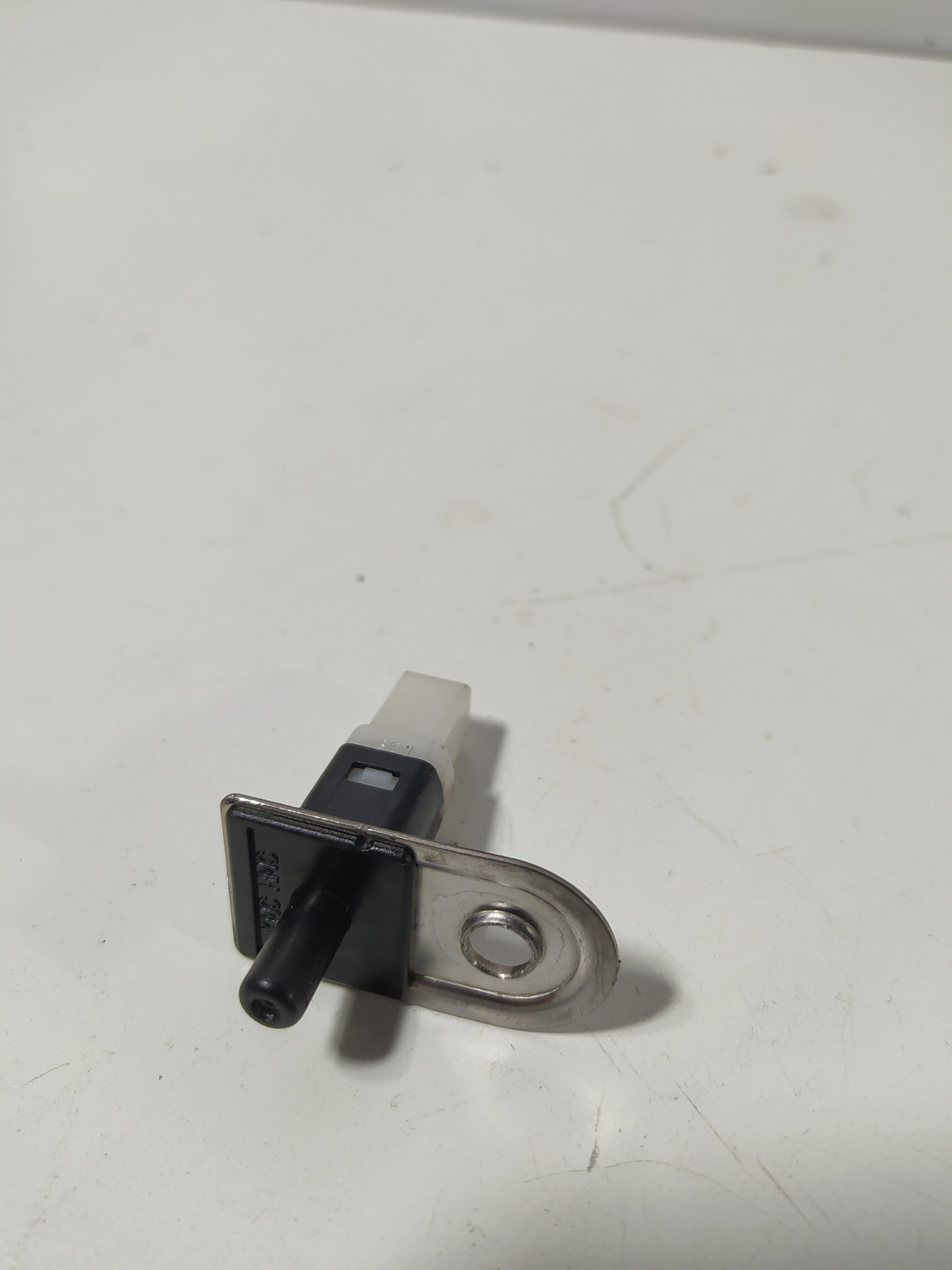 Sensor De Porta Dianteira Hyundai Sonata 2012  Original