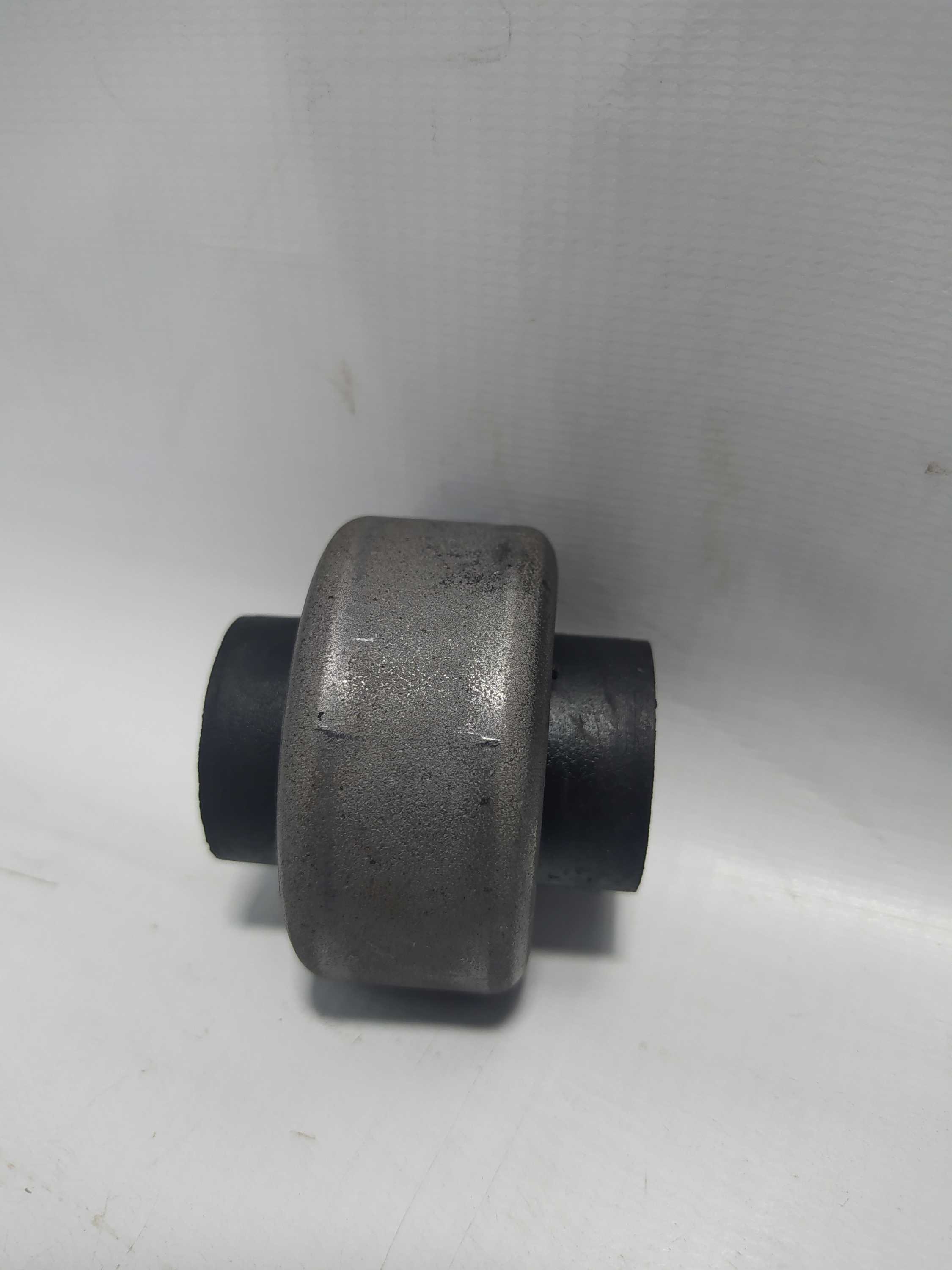 Bucha da bandeja Citroen c3 dianteira 2