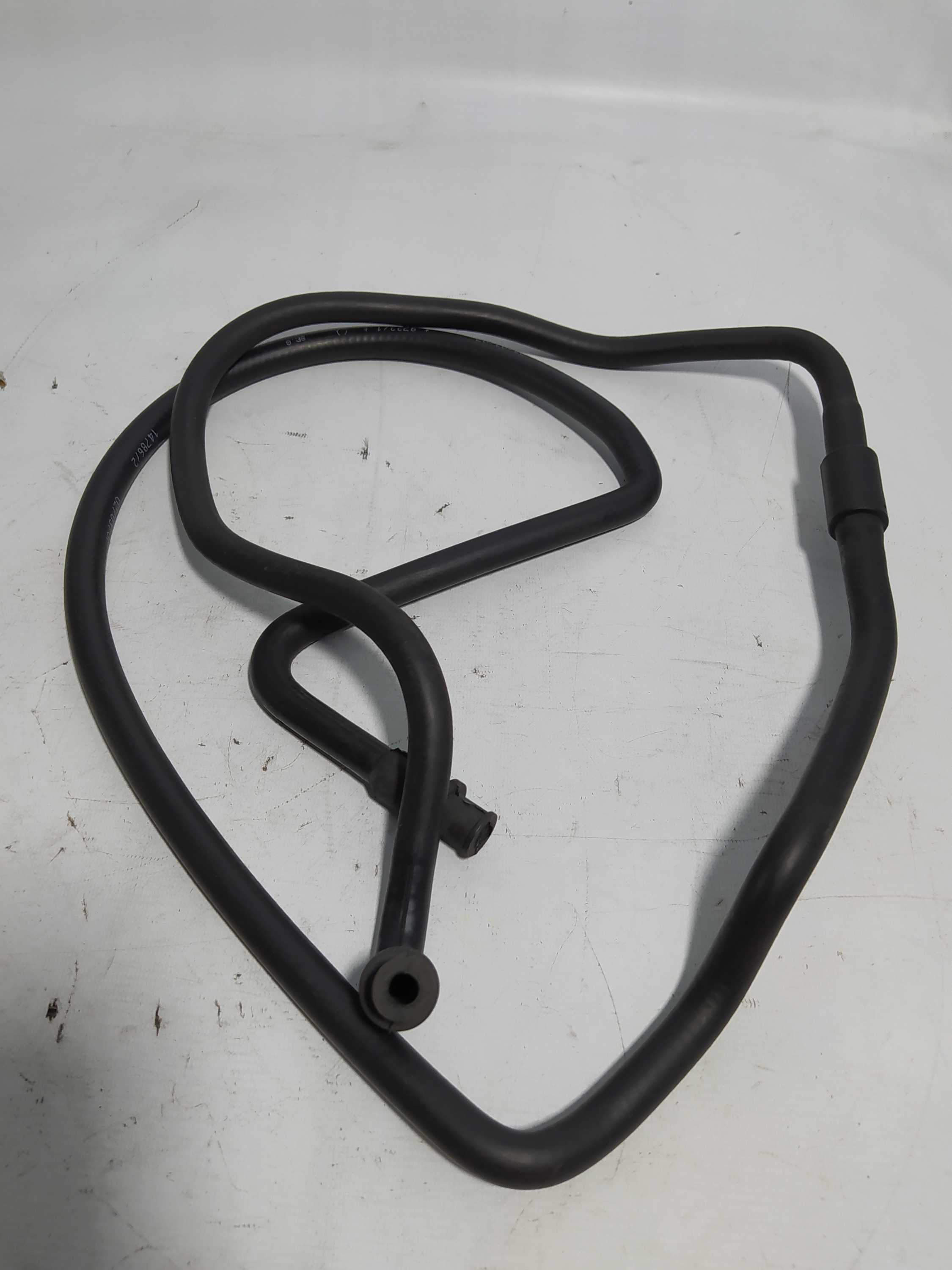 Mangueira inferior do radiador Peugeot 306 1