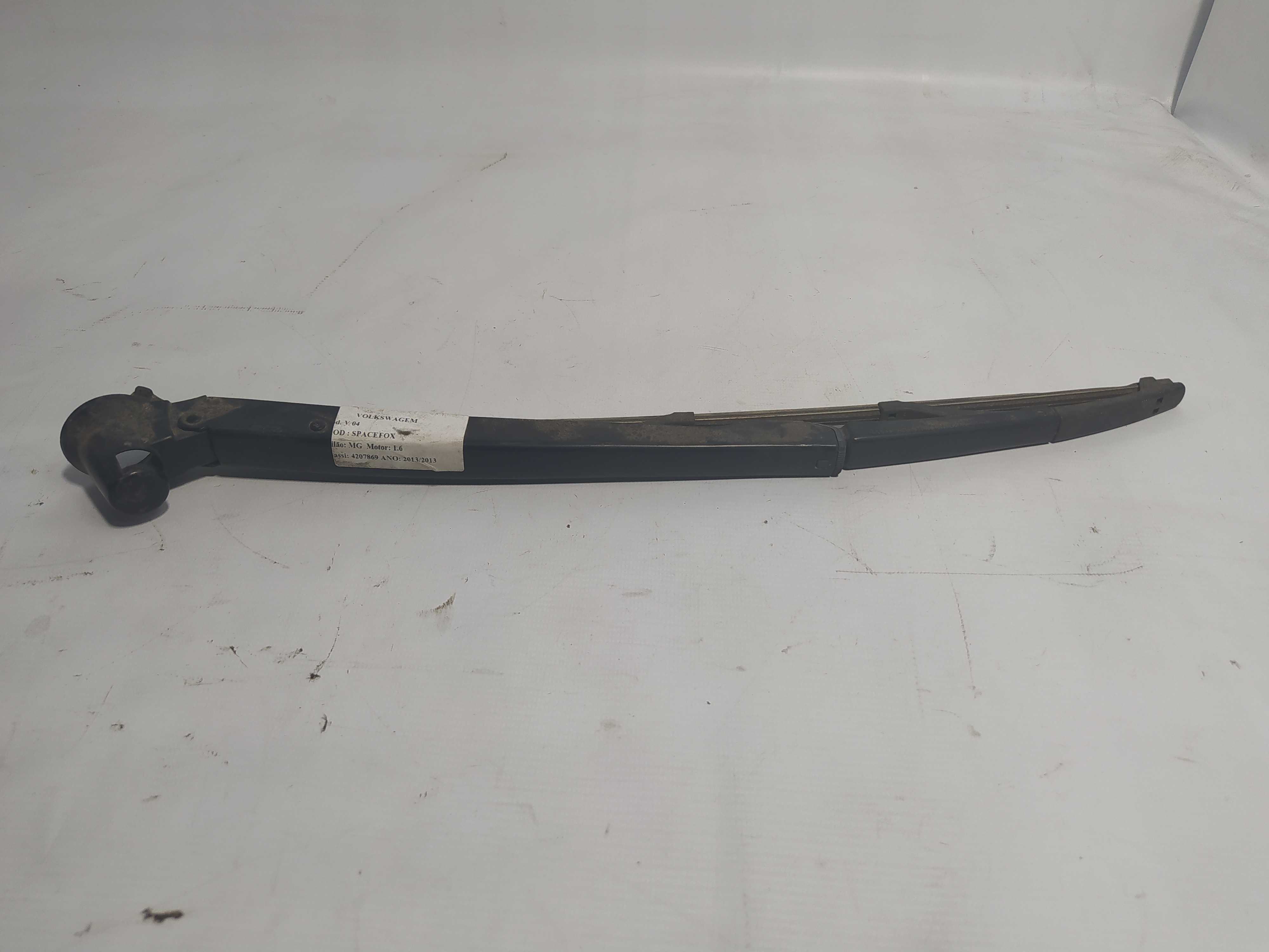 Braço Limpador Vidro Traseiro Com Palheta Spacefox 2012 2013
