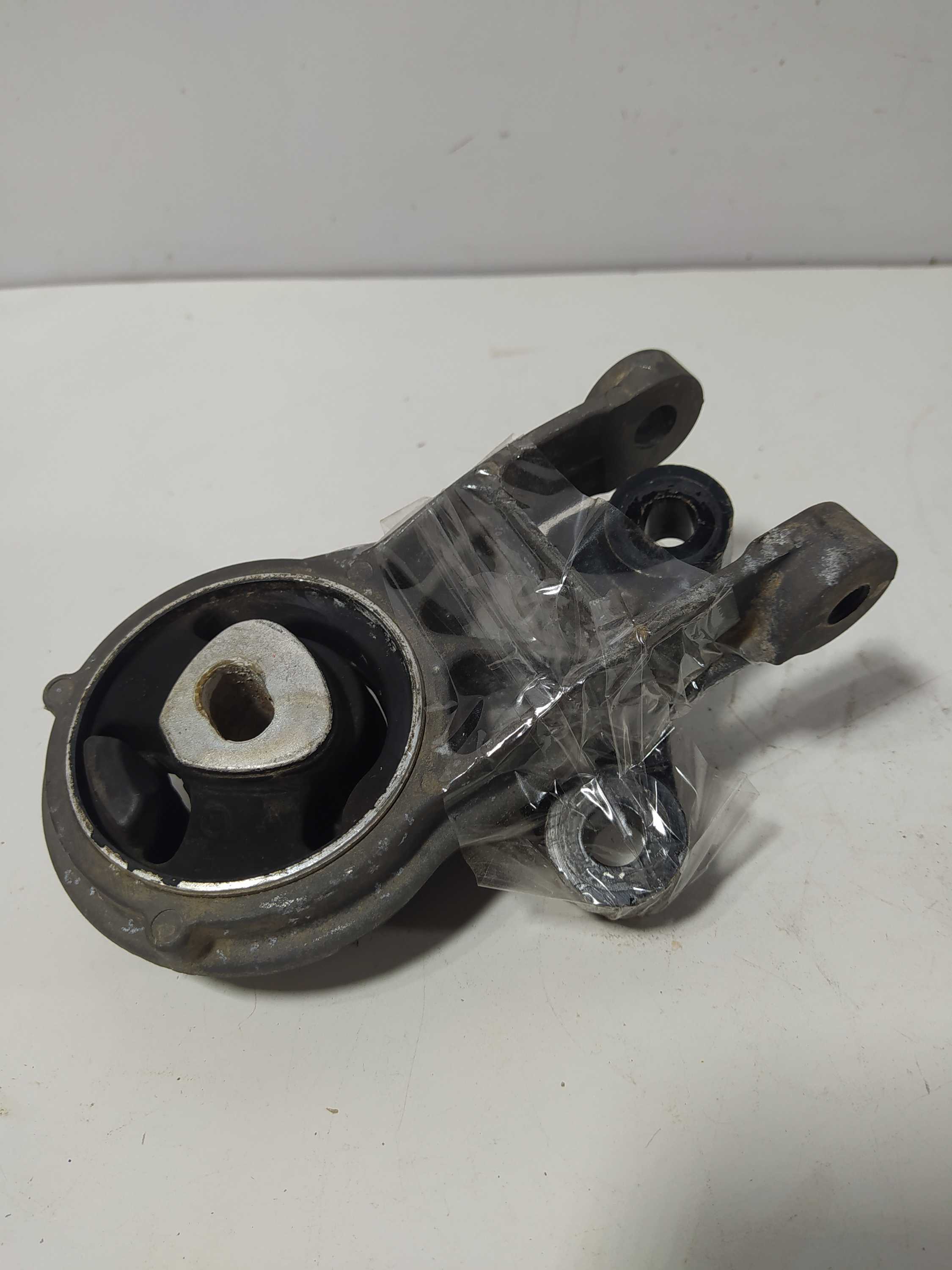 Coxim Do Cambio Fiat Doblo E-torq 1.8 Original 51847678