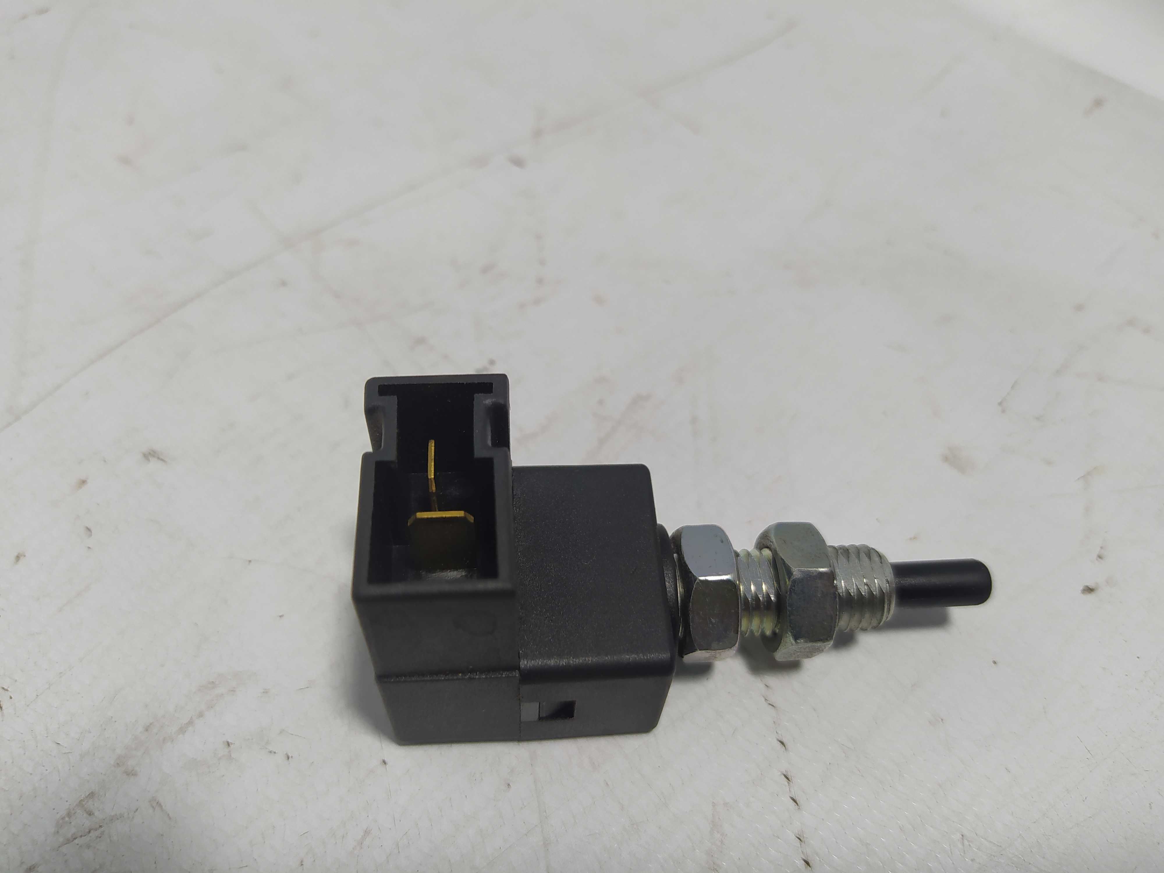 Sensor Interruptor Pedal Luz De Freio Hb20 2013 2017