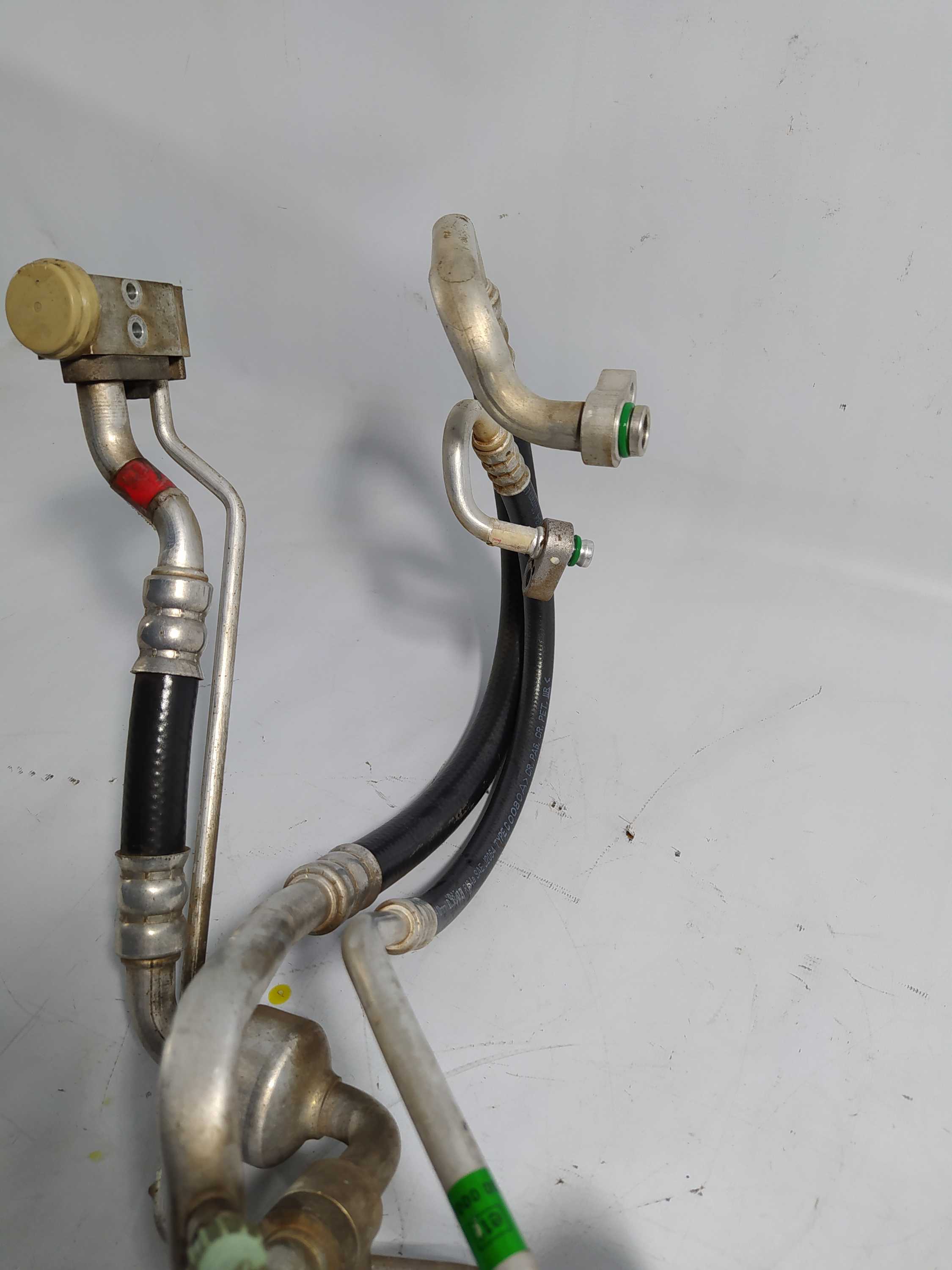 Mangueira Do Ar-condicionado Do Hyundai I30 2.0 1