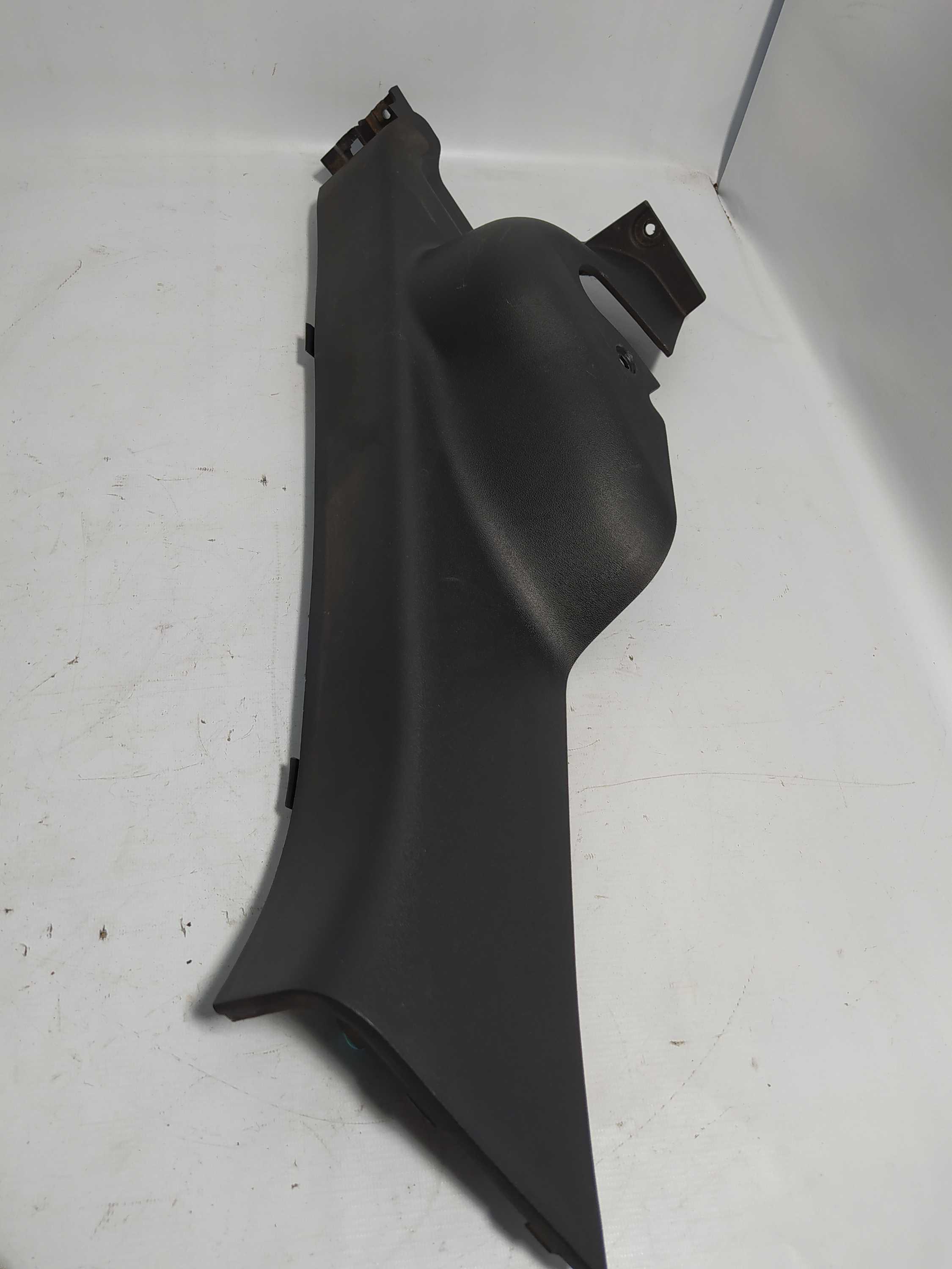 Acabamento Lateral Traseiro Hyundai I30 Esquerdo 1