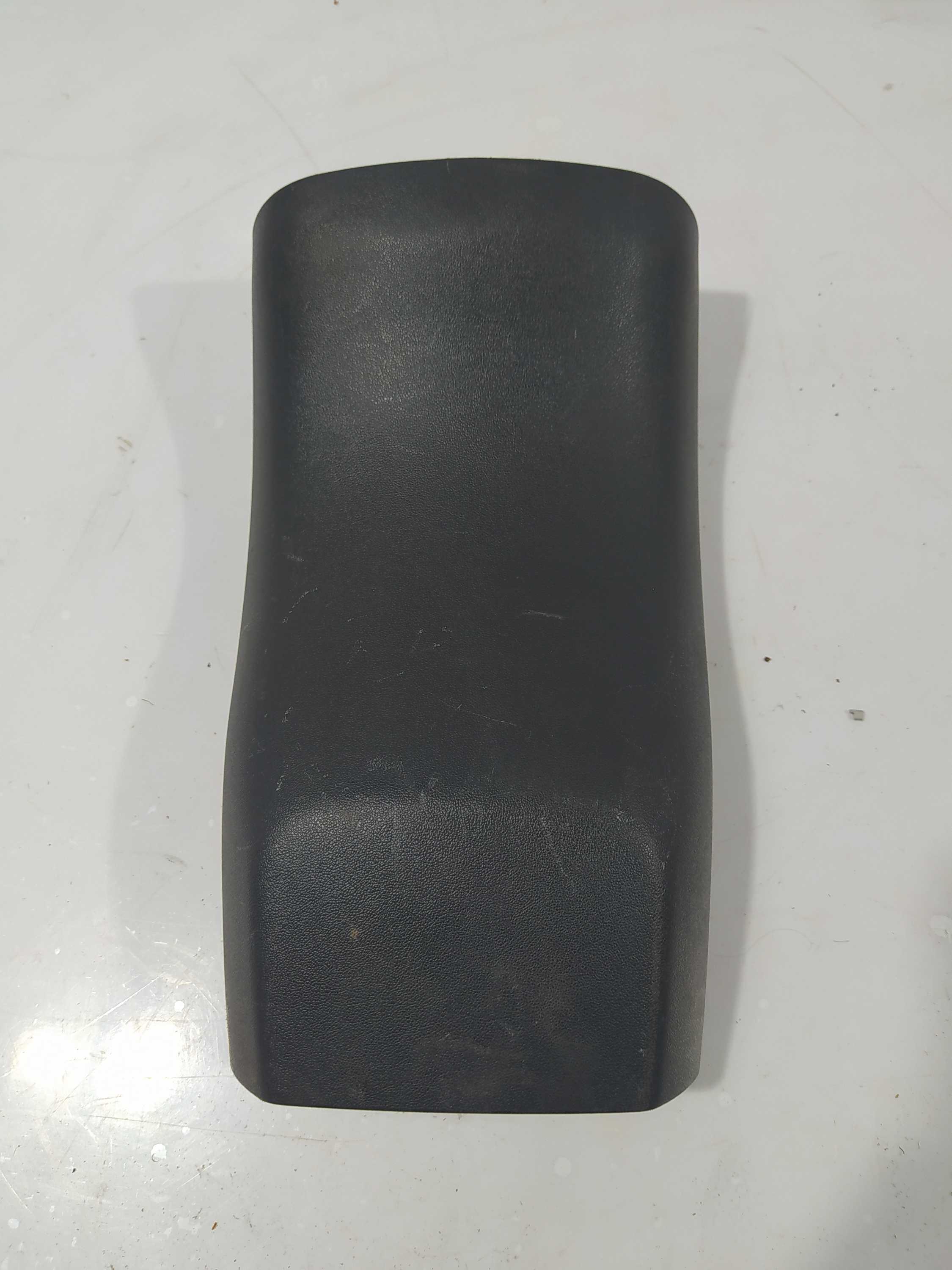 Acabamento Traseiro Console Ix35 2011 A 2015 84691-2s000 2