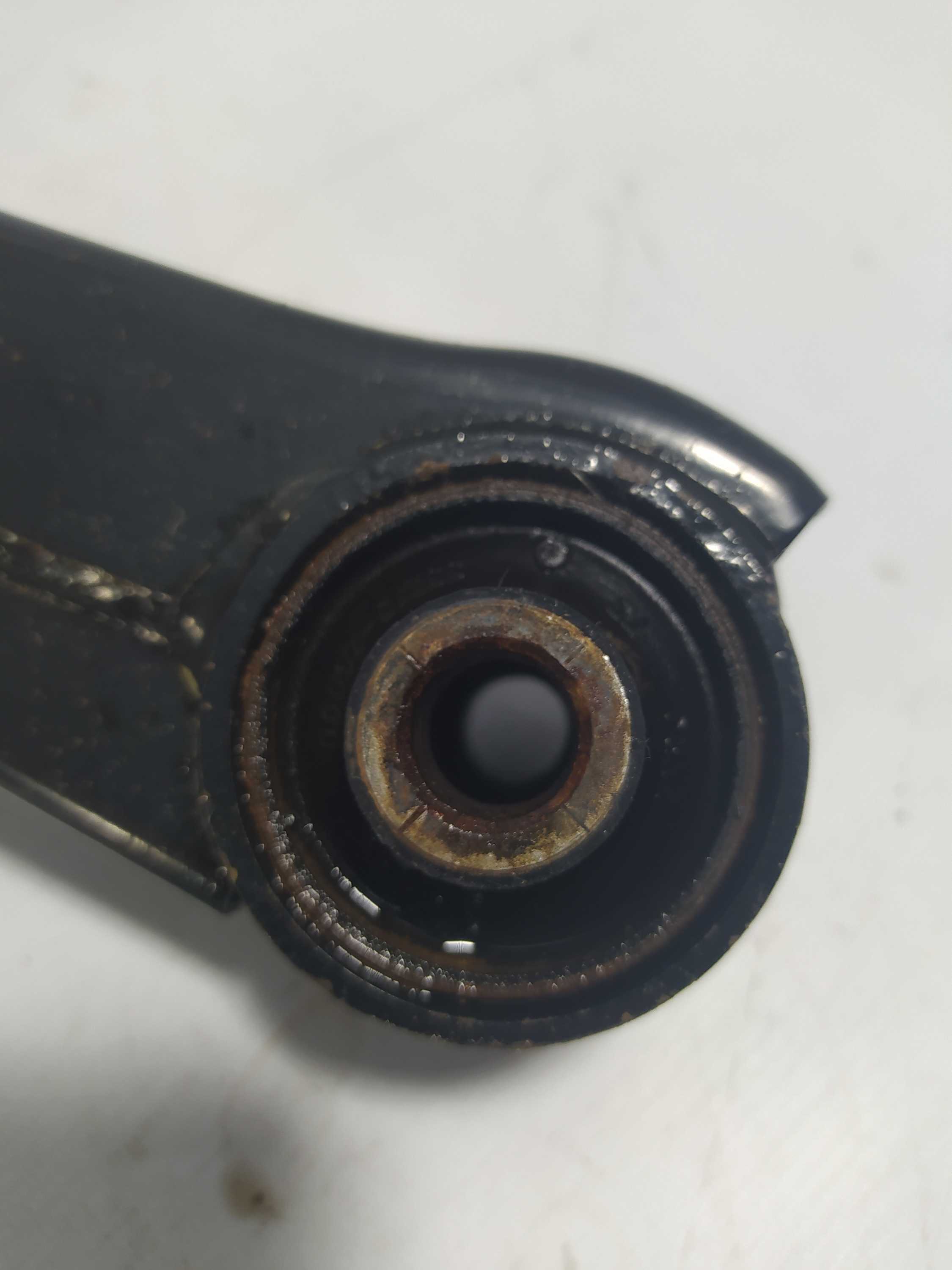 Bandeja Balança Suspensão Traseira Hyundai I30 2009 A 2012 2