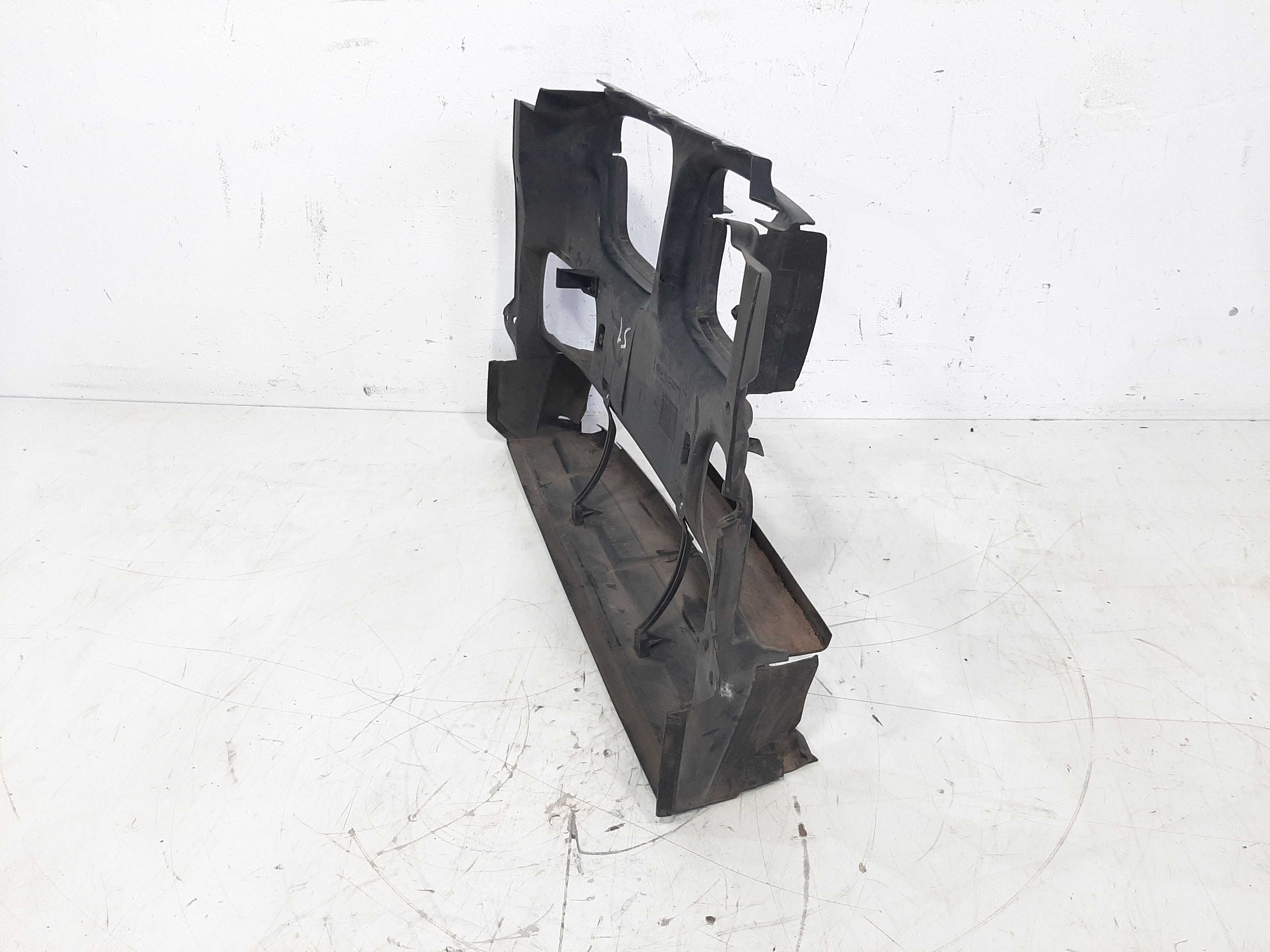 Suporte Radiador Bmw 540i Código: 5171-8 159 959 C/ Avaria 7
