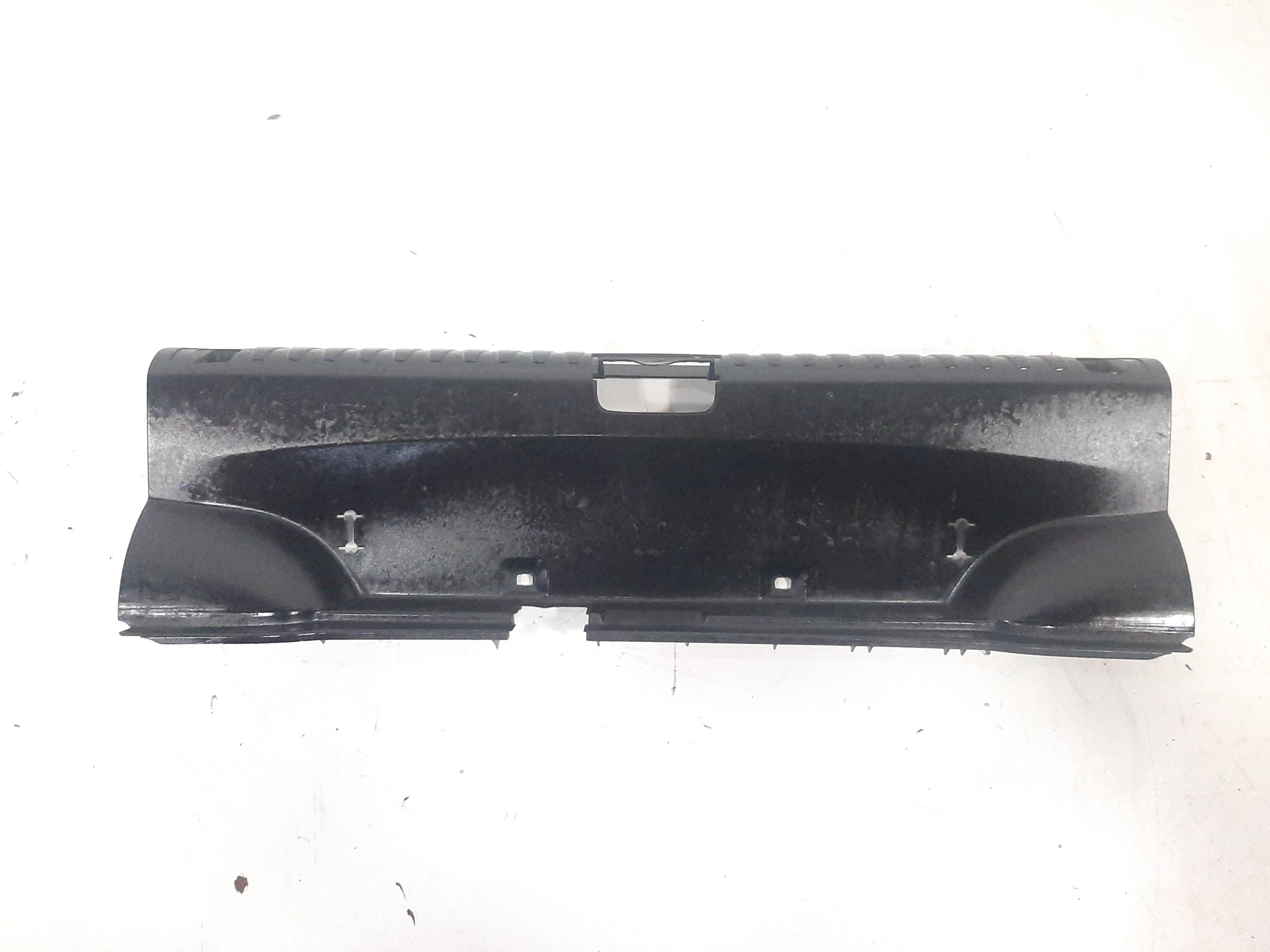Acabamento Moldura Soleira Porta Malas Bmw 120i 2006 A 2012 8