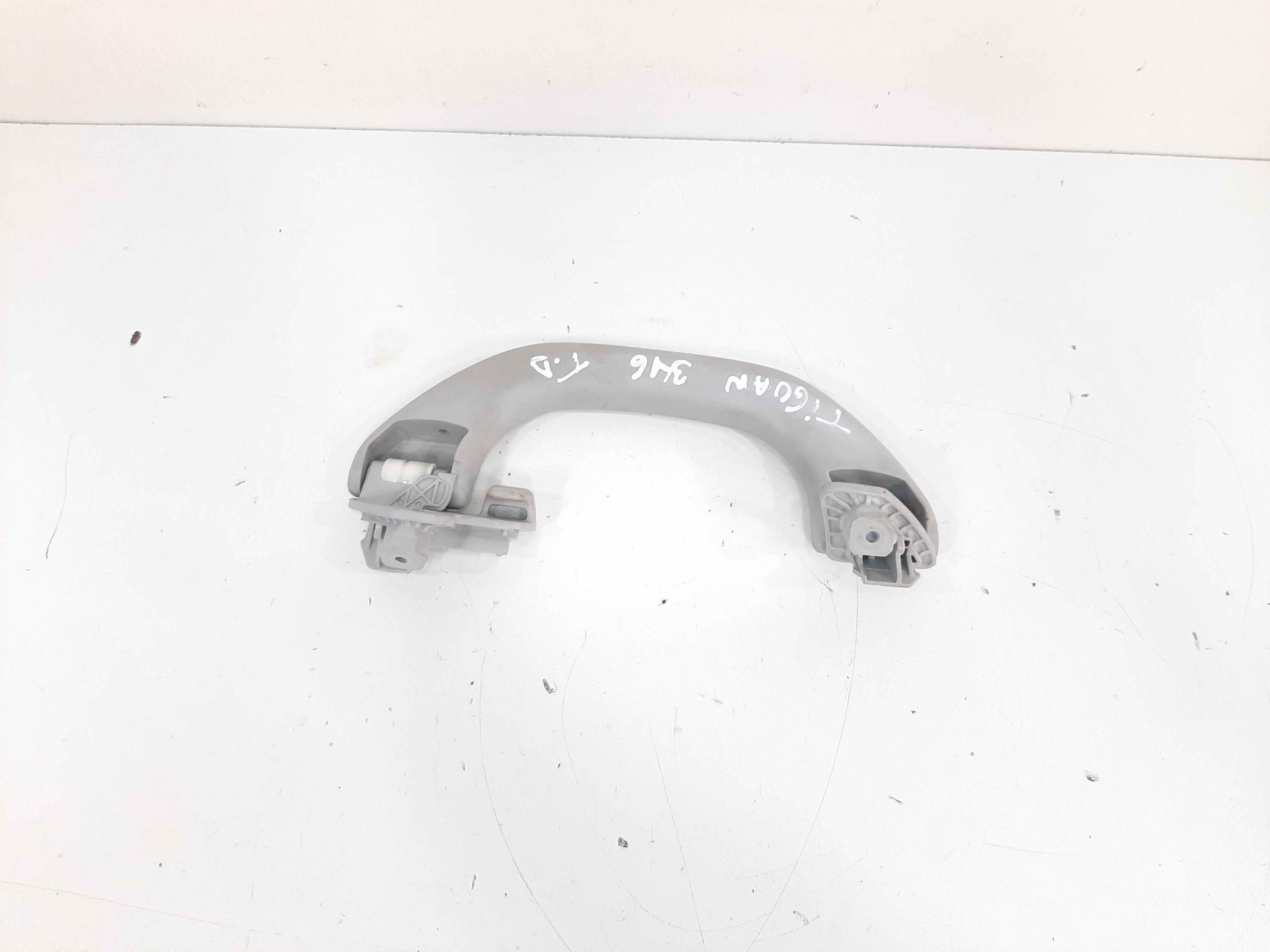 Alça Teto Traseira Direita Vw Tiguan 2012 2013 2014 A 2017 2
