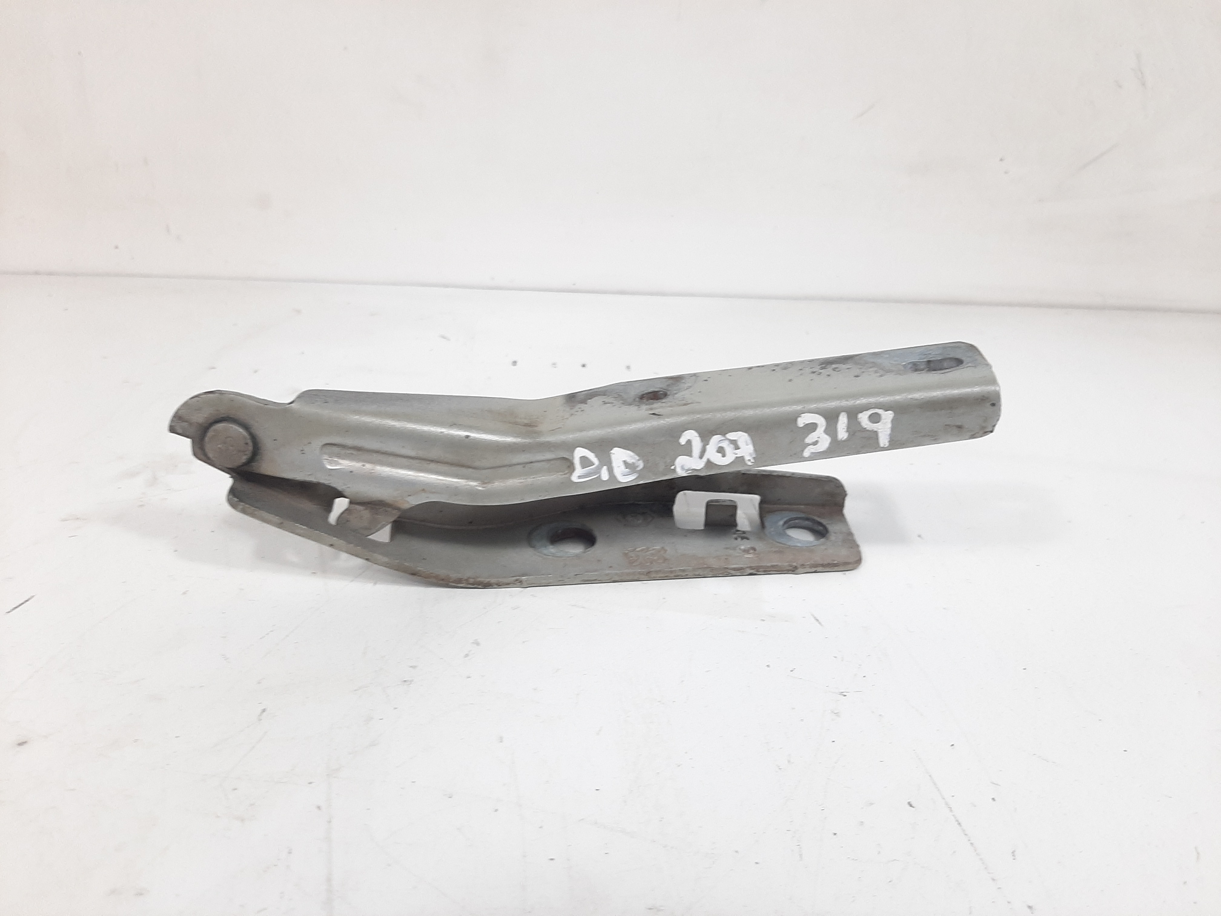 Dobradiça Dianteira Direita Capô Peugeot 207 2008 A 2013 6