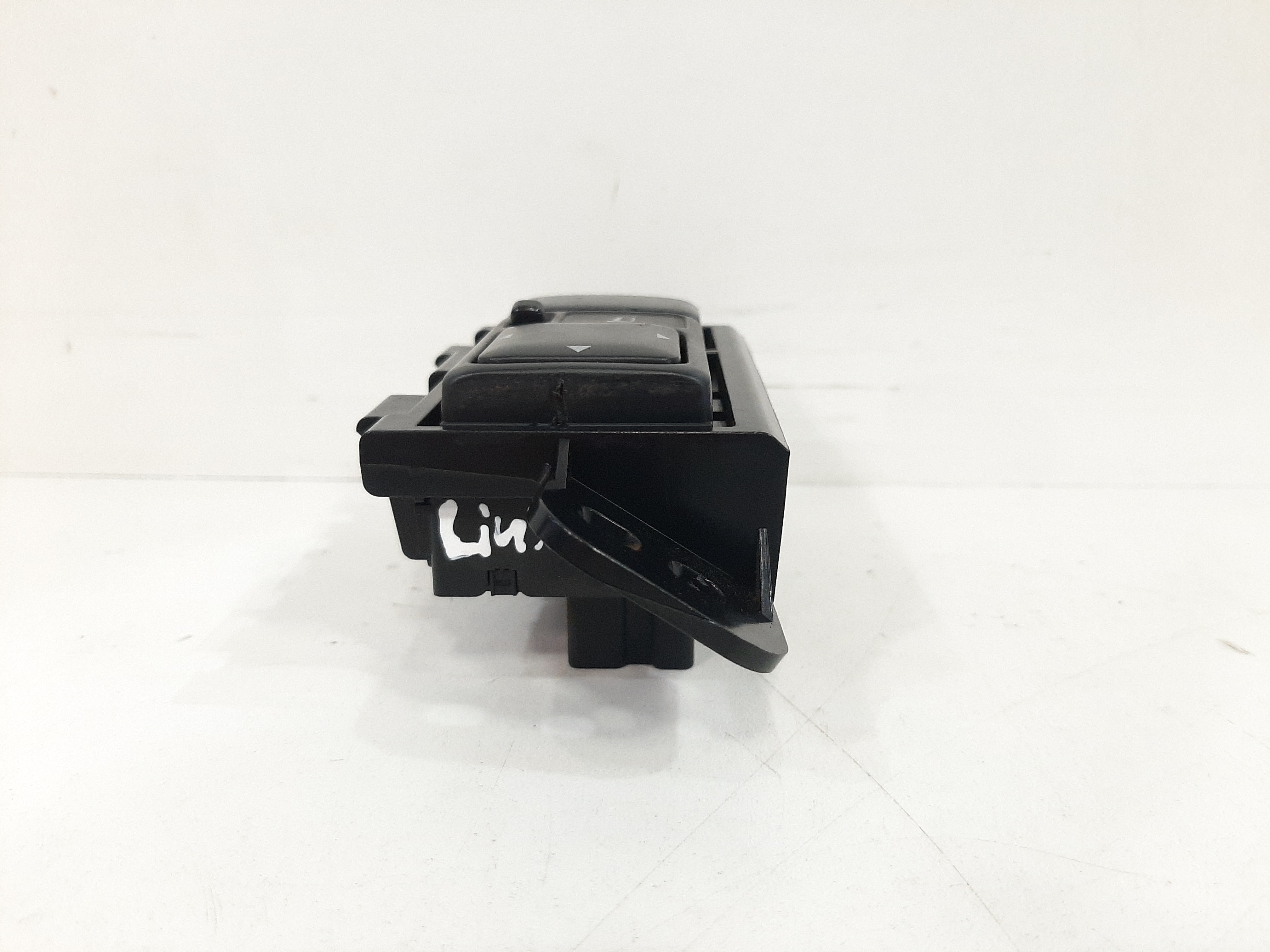 Botão Comando Regulagem Retrovisor Nissan Livina 2010 A 2014 4