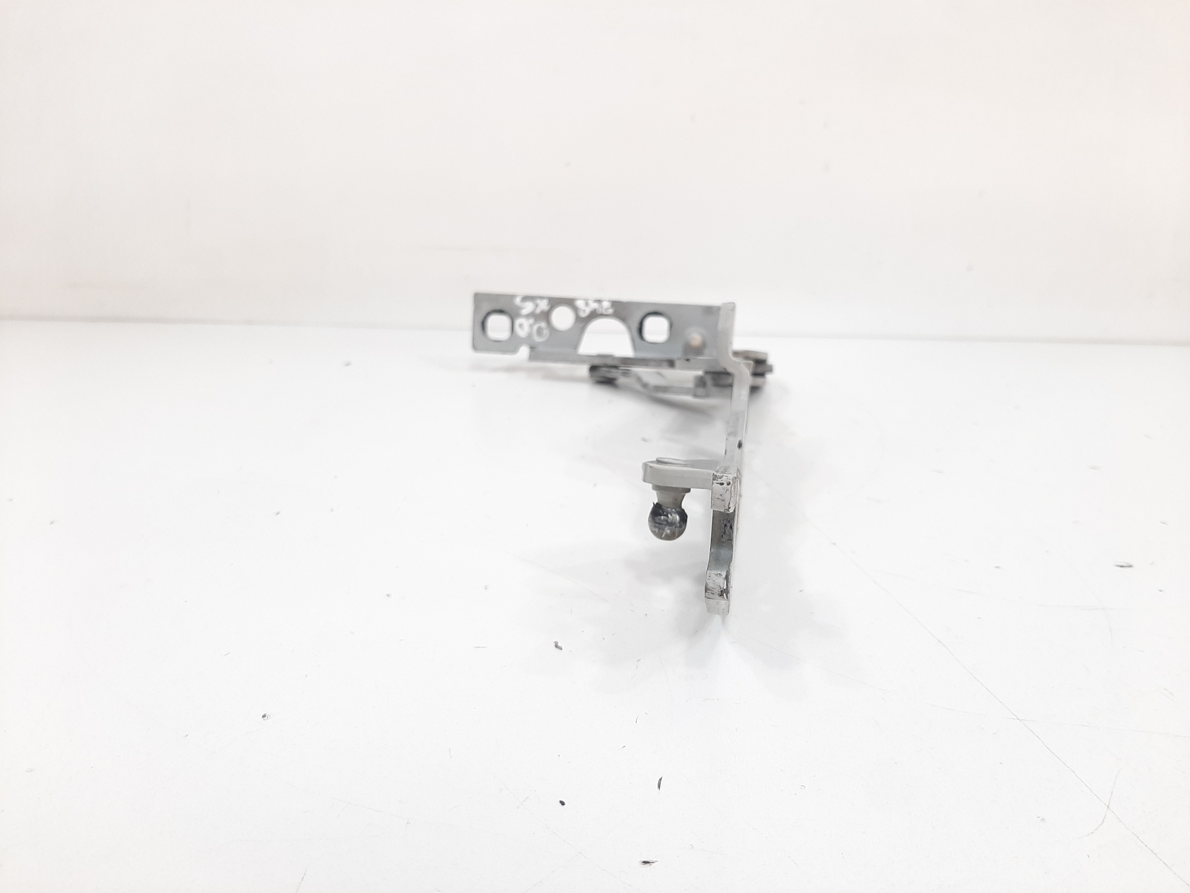 Dobradiça Dianteira Direita Capô Bmw X5 E53 1999 2000 A 2006 1