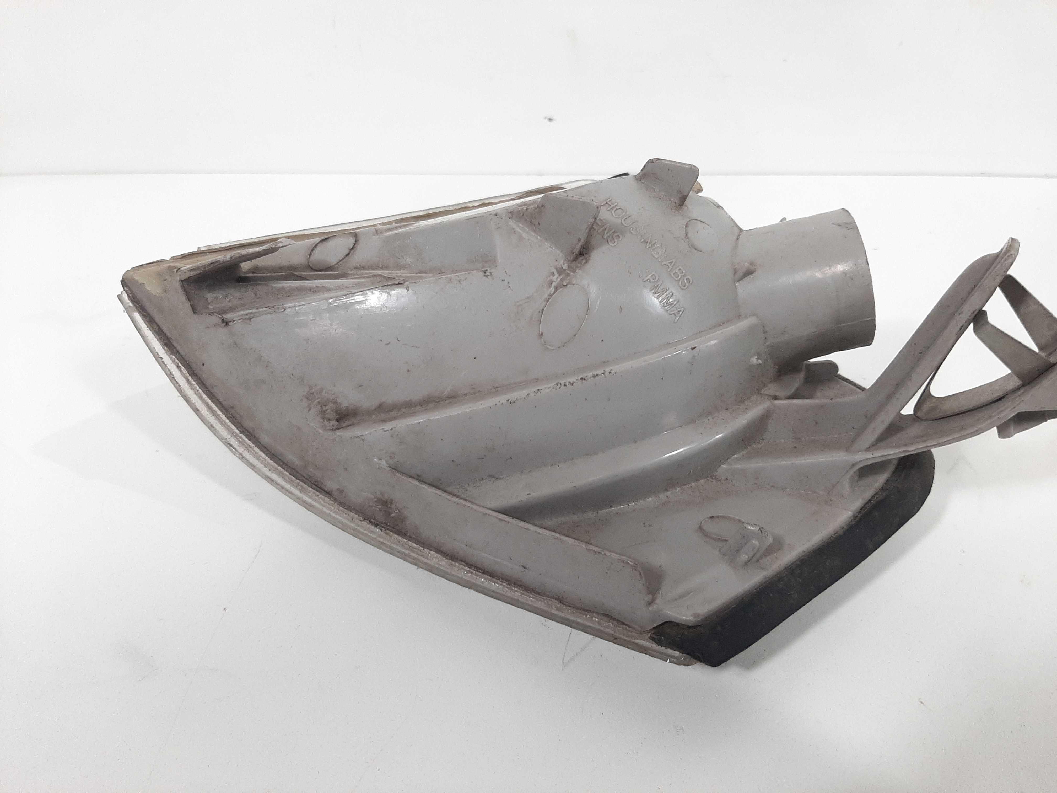 Pisca Lanterna Dianteiro Direito C280 W203 93 A 99 C/avaria 4
