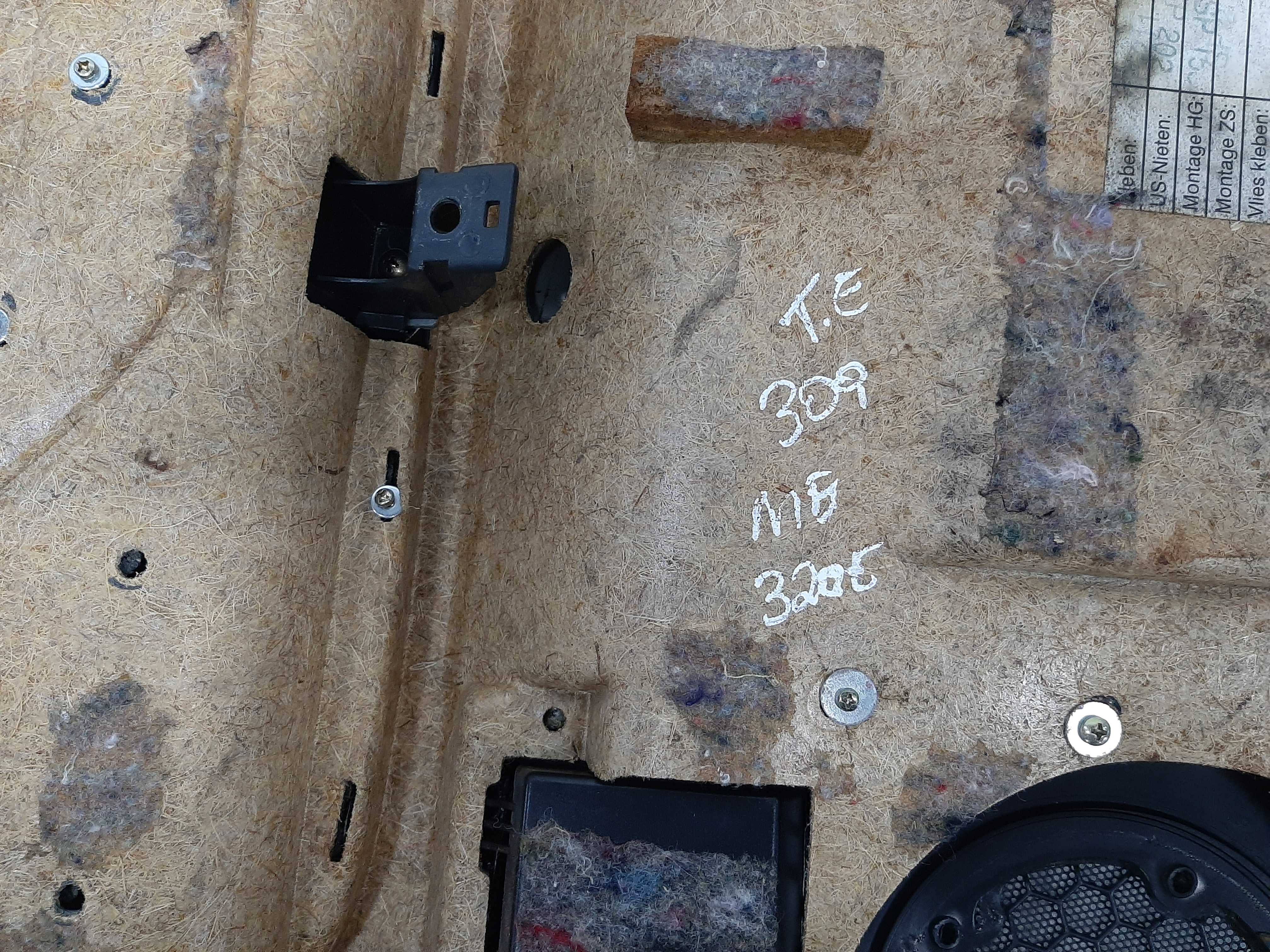 Forro Porta Traseiro Esquerdo Mercedes E320 98 A 2002c/avari 6