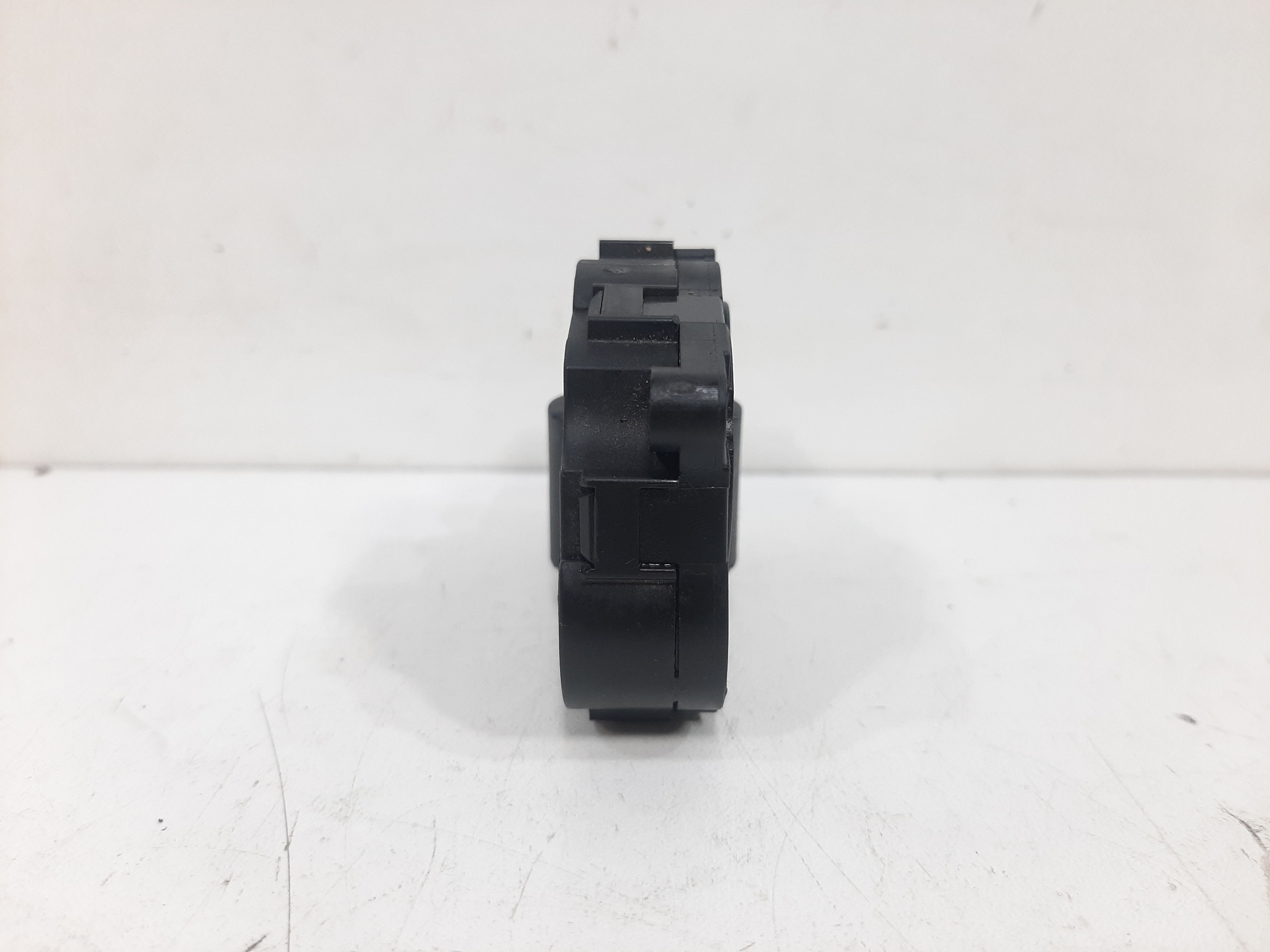 Atuador Caixa Ventilação Bmw 320i N46 2.0 Aspro 2006 A 2012 4