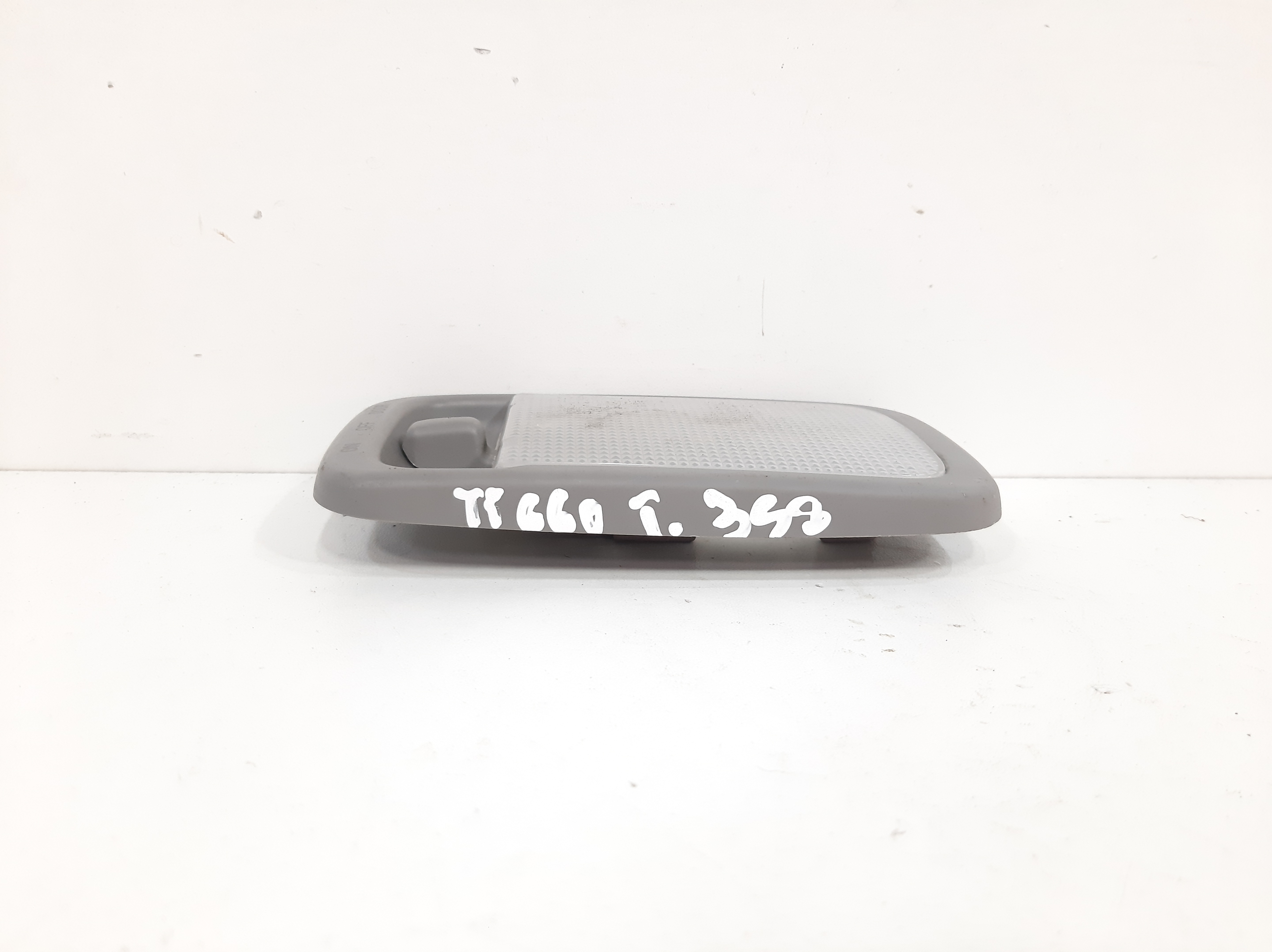 Luz Cortesia Traseira Chery Tiggo 2.0 2010 2011 2012 A 2015 5