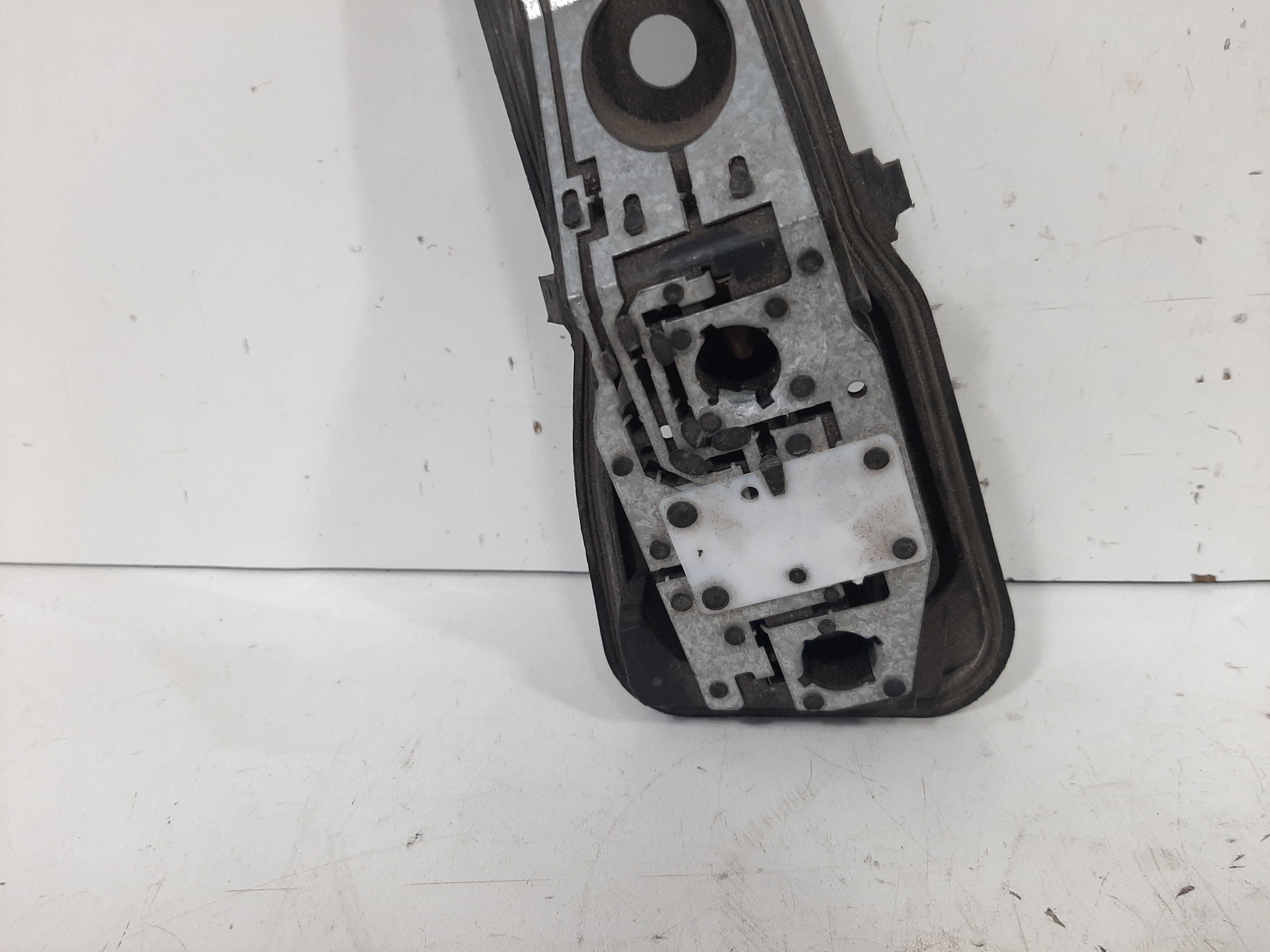 Circuito Lanterna Traseira Direita Peugeot 206 Sw Original 8