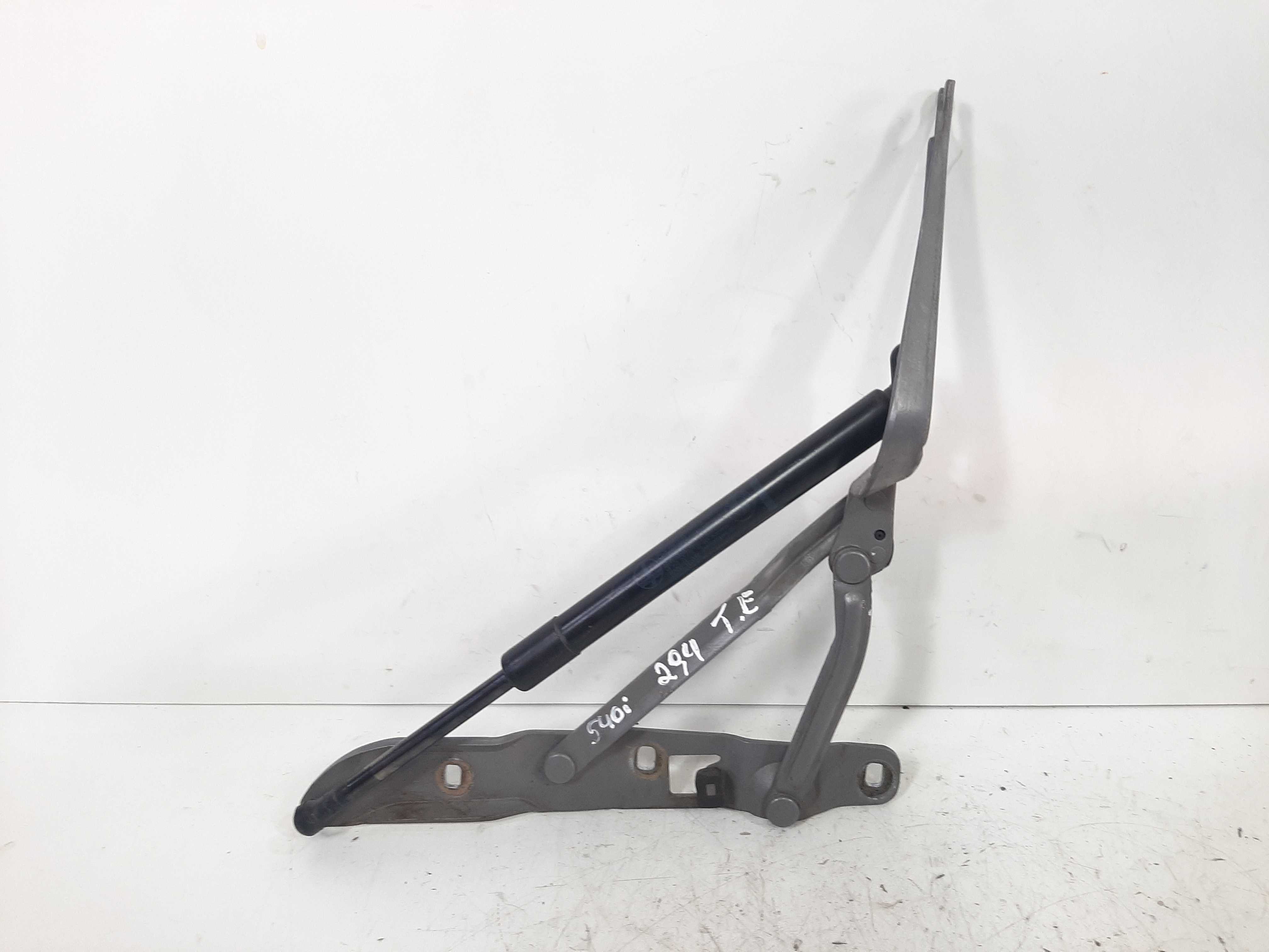 Dobradiça Tampa Traseira Esquerda Bmw 540i 96 97 A 2004 4