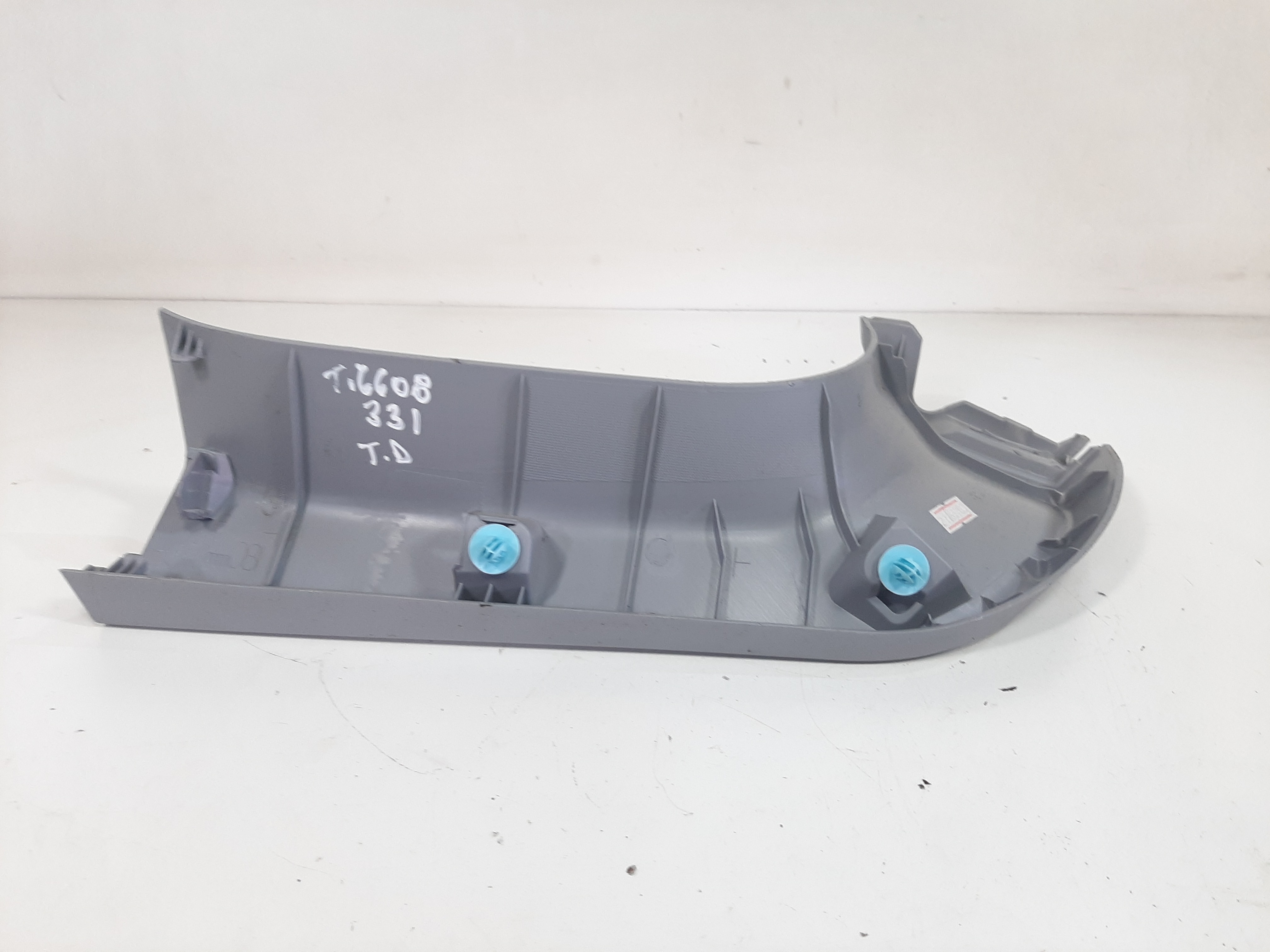 Acabamento Interno Traseiro Direit Chery Tiggo 8 2019 A 2022 5