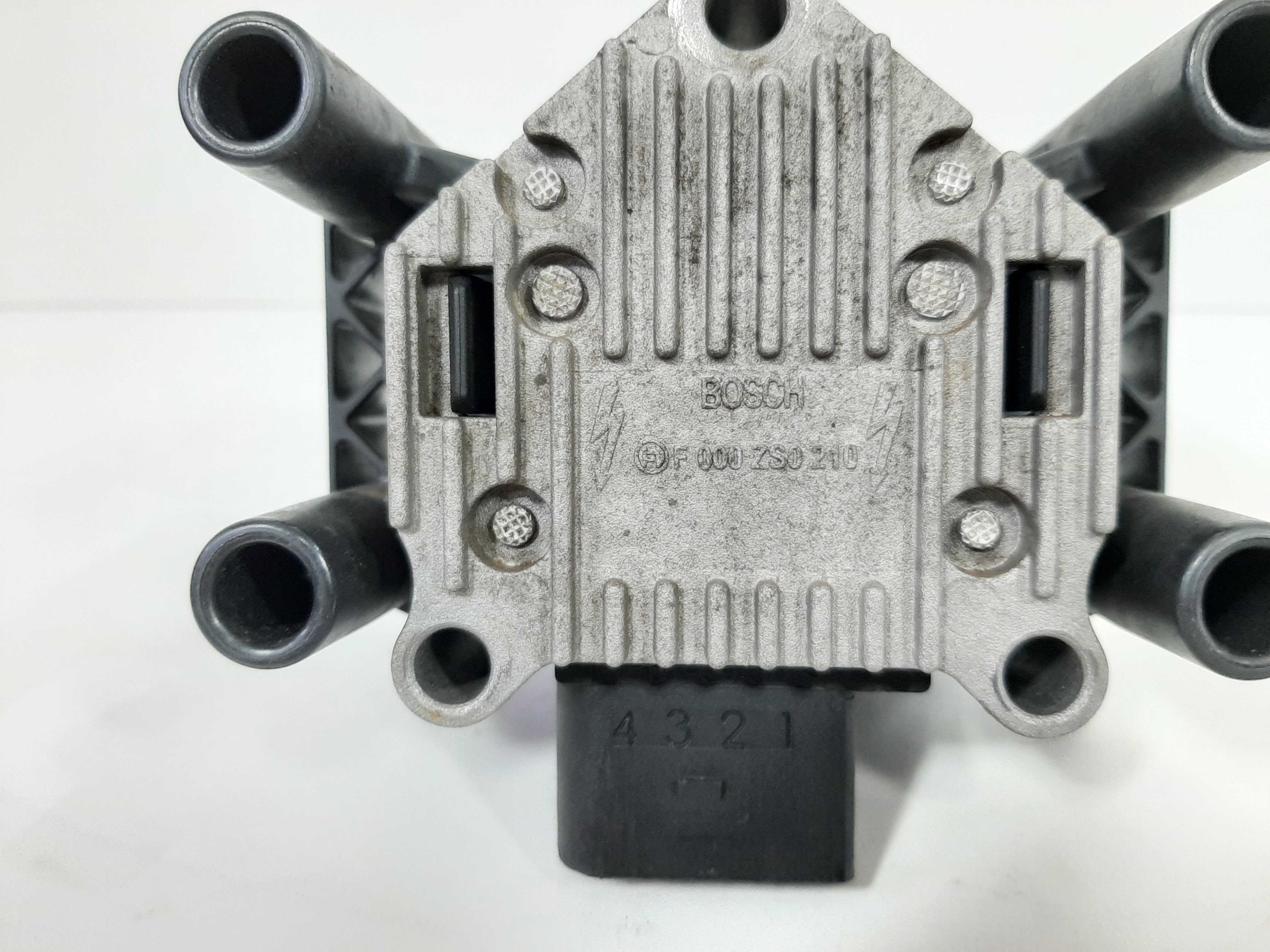 Bobina Ignição Audi A3, A4, A1, A2 Cód. F 000 Zs0 210 2